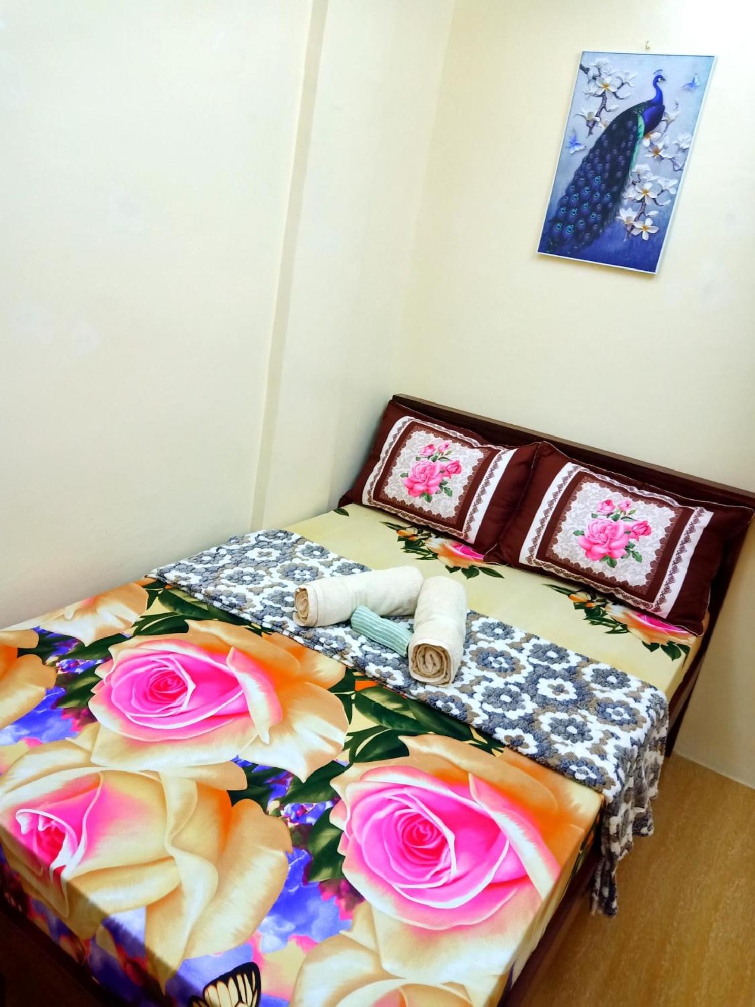 Budget Double Room - Photo 23