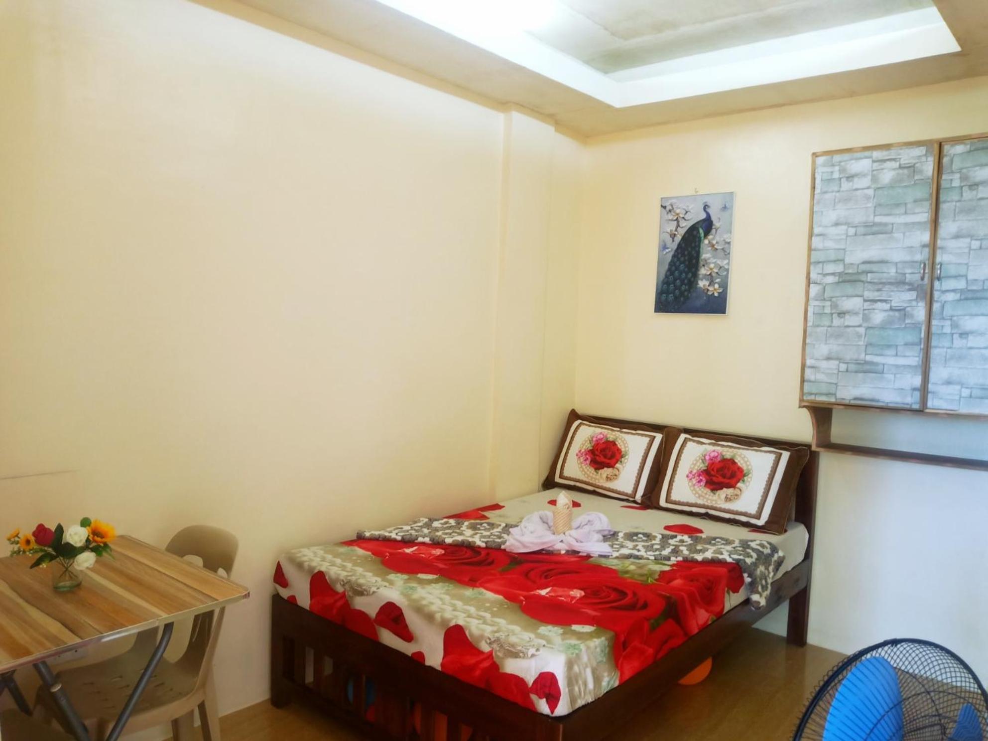 Budget Double Room - Photo 35