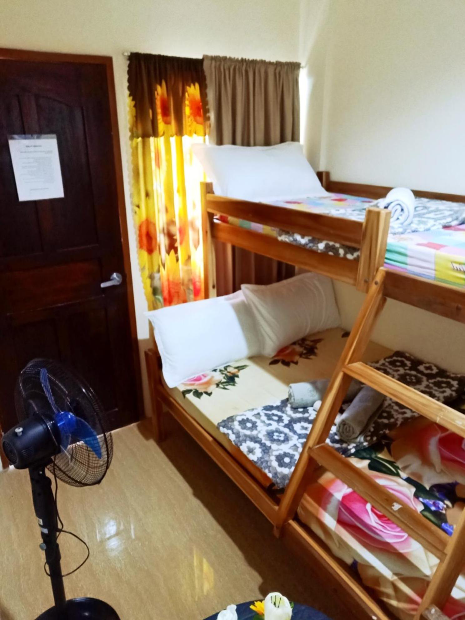 Small Double Room - Photo 3