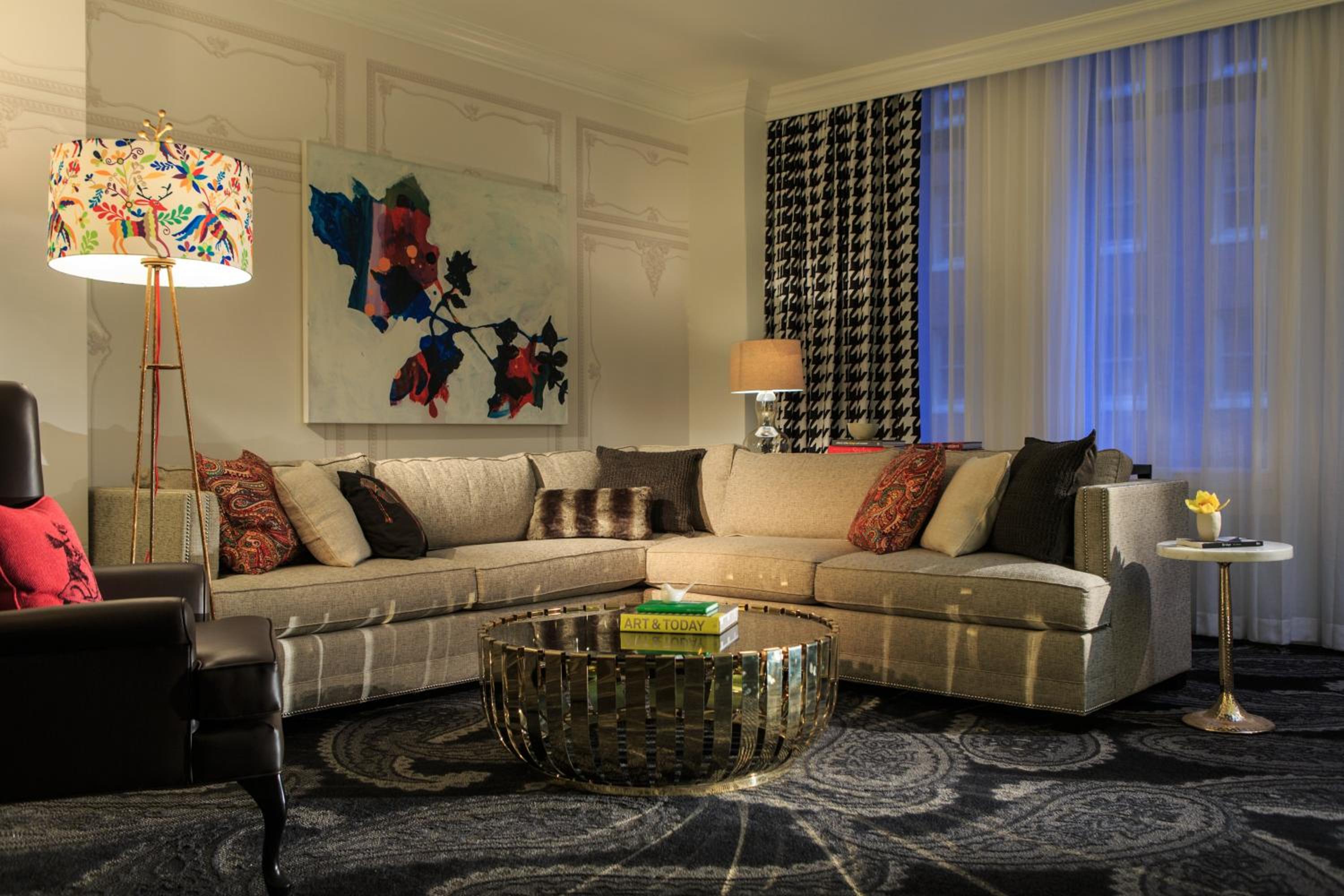 Luxury King Suite photo 1