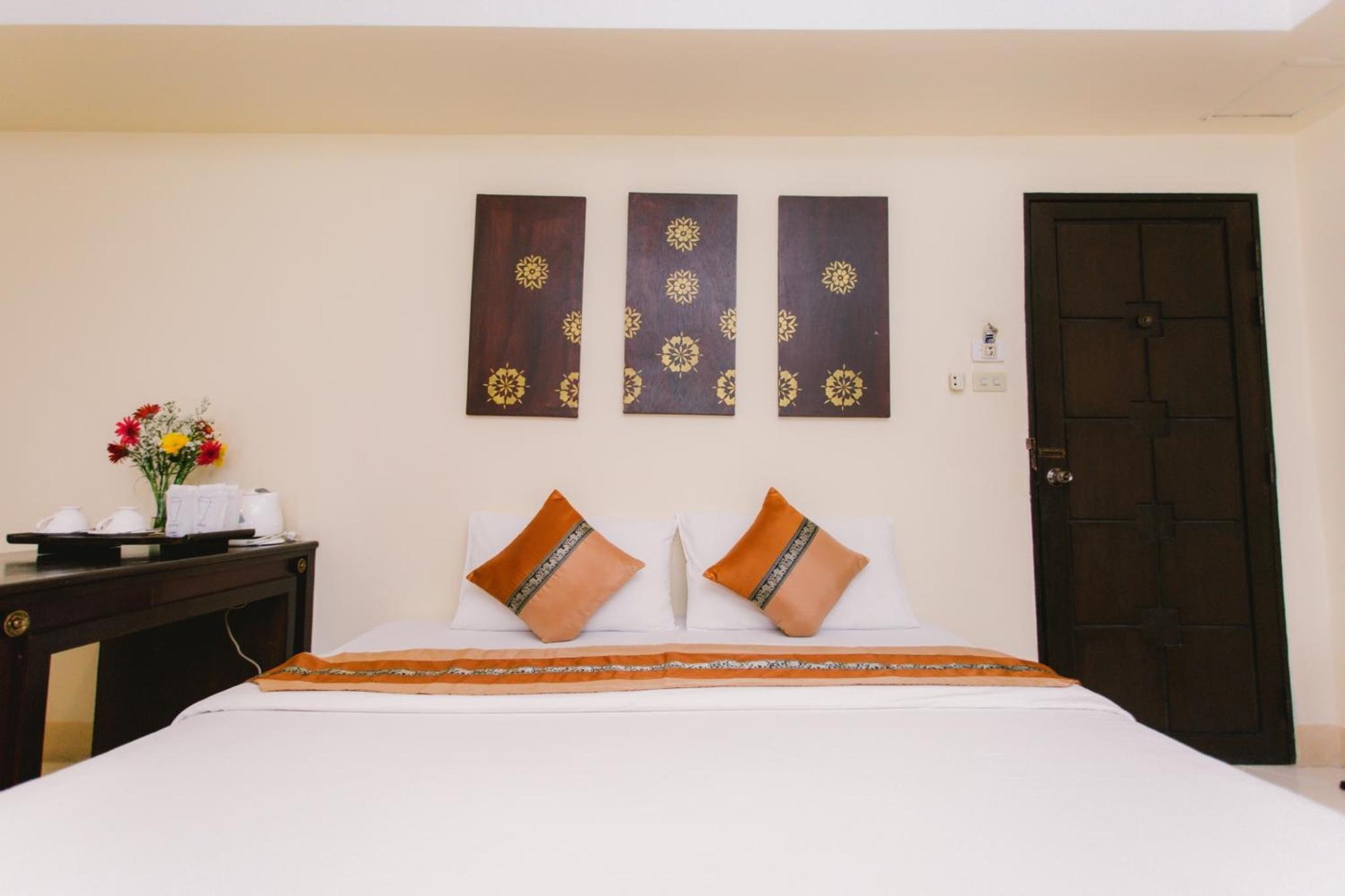 Deluxe Quadruple Room - Photo 9