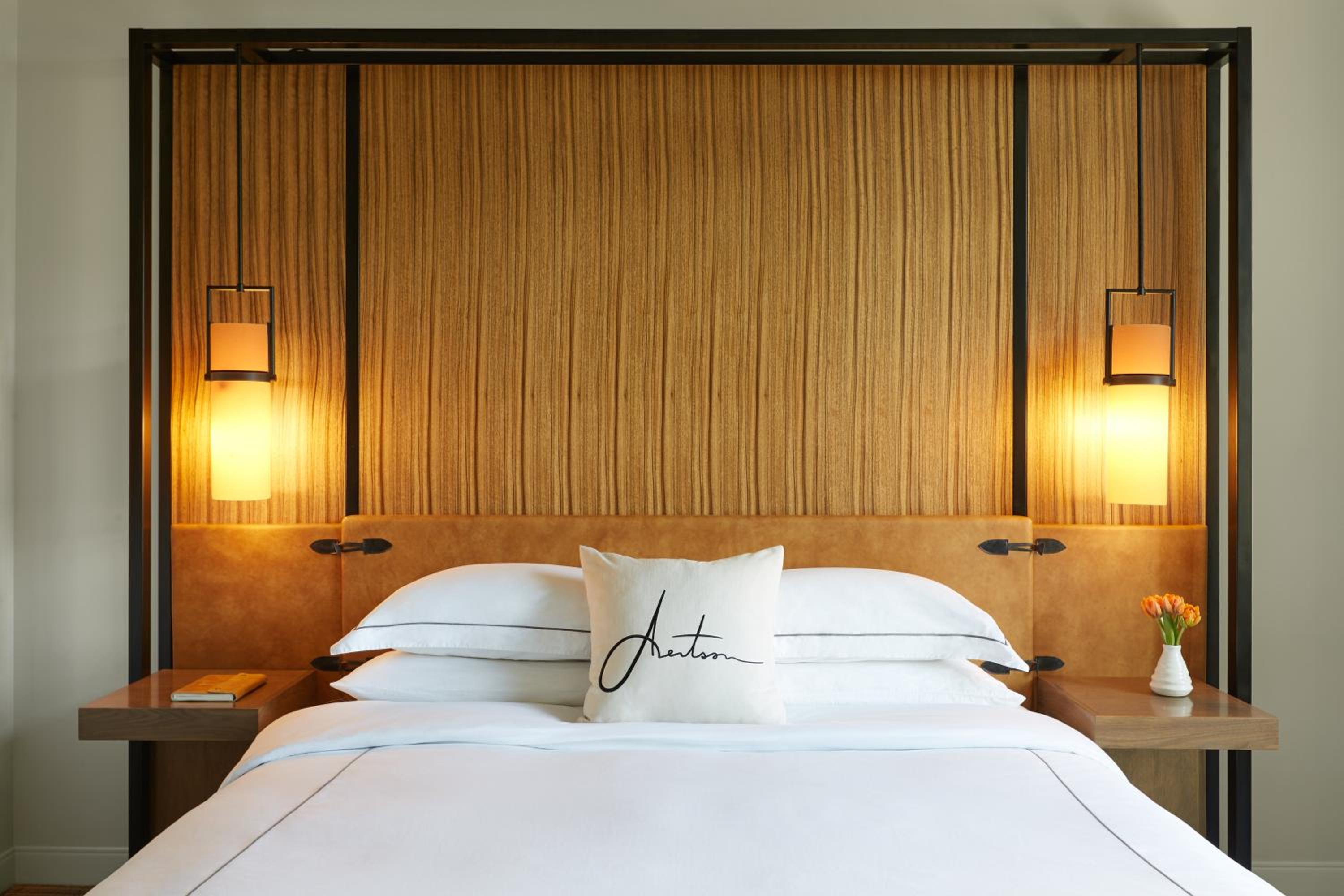 Premium King Room with Balcony