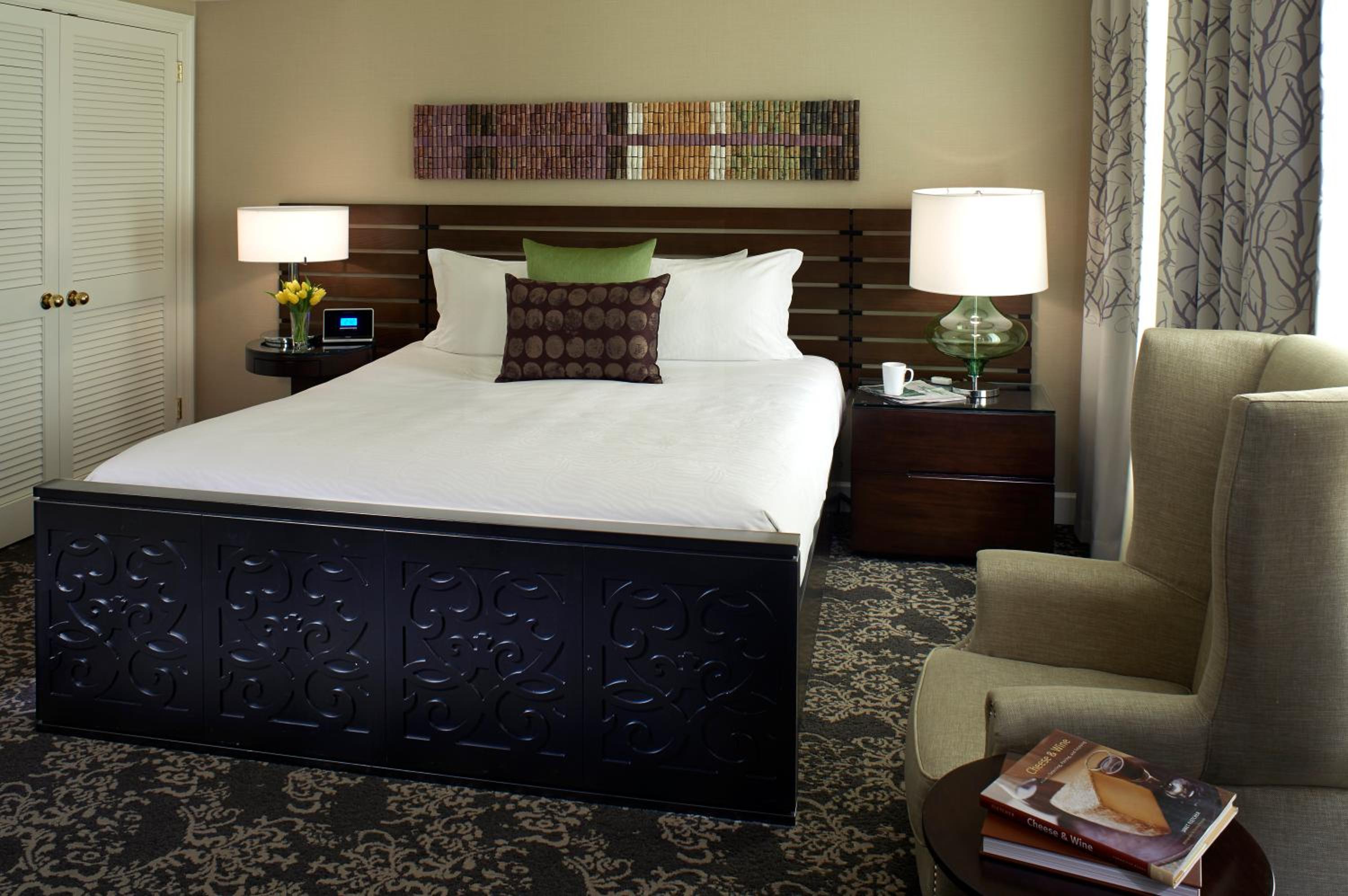 Essential Queen Room - Photo 1