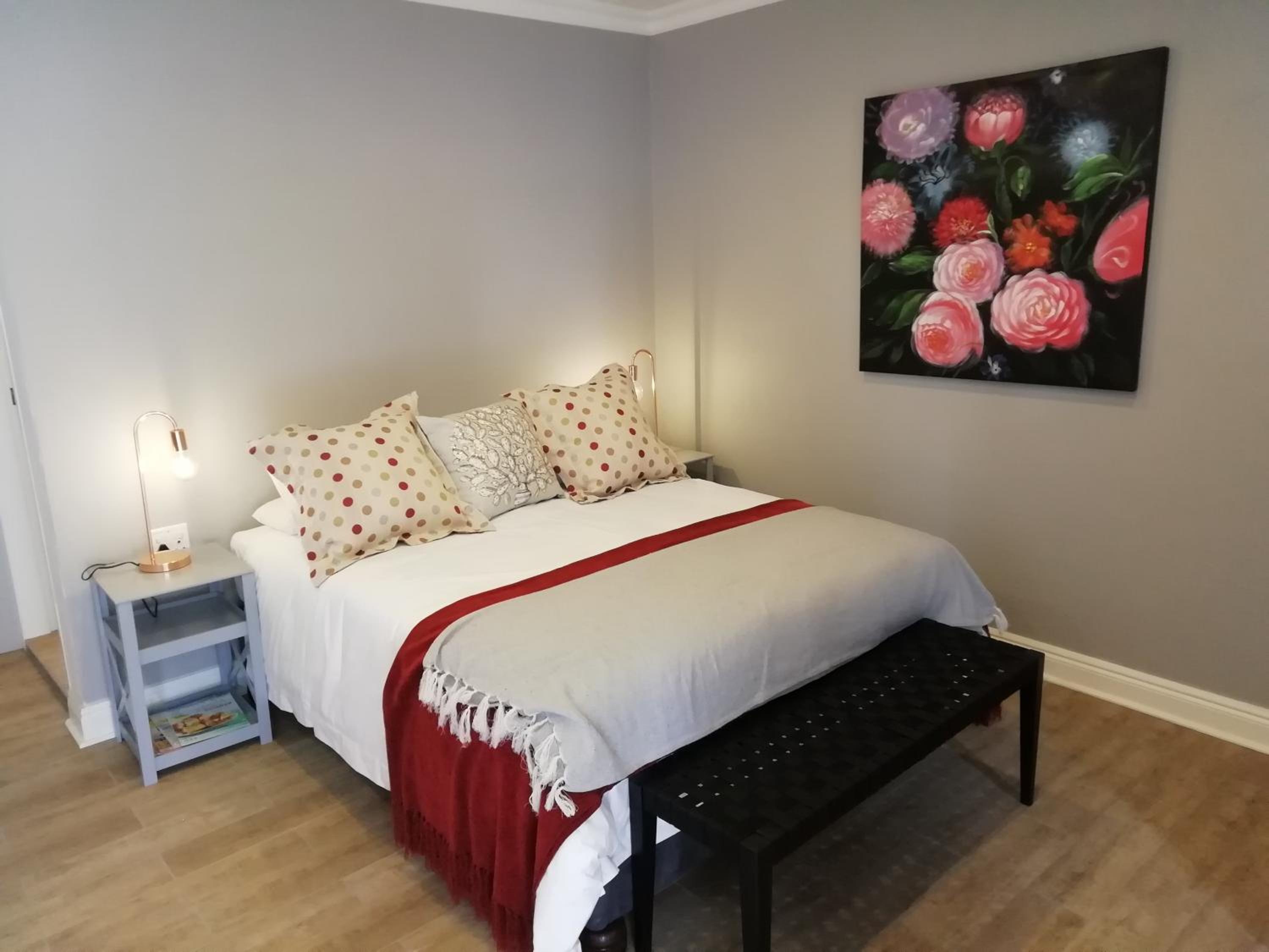 Pet-Friendly with Kitchenette - Photo 4
