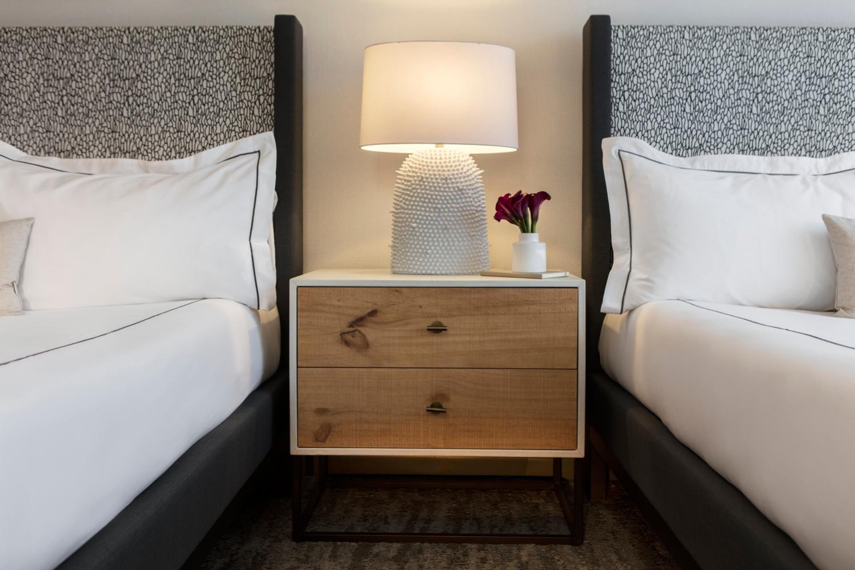 Queen Room with Two Queen Beds and City View - Photo 3