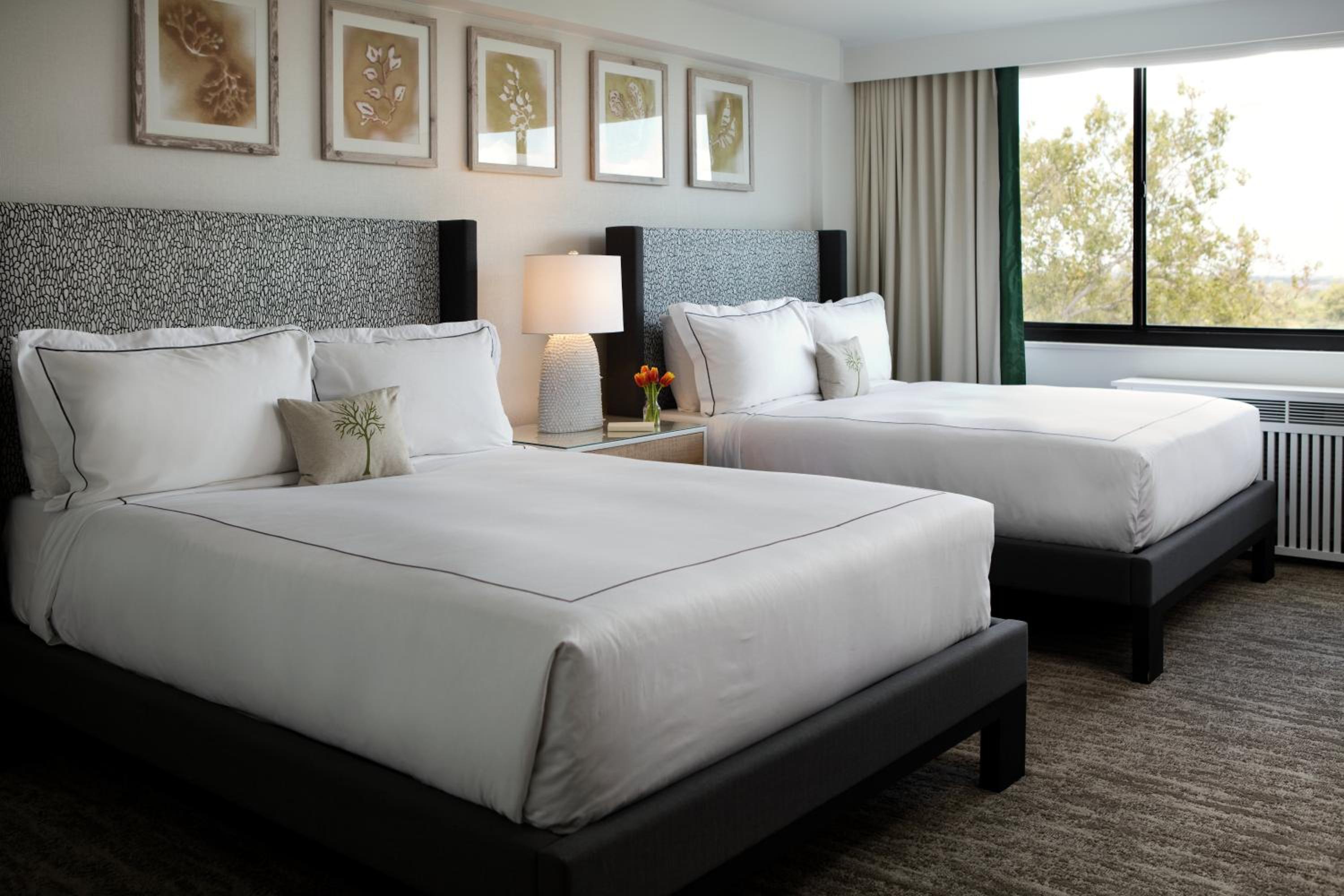 Queen Room with Two Queen Beds and City View - Photo 5