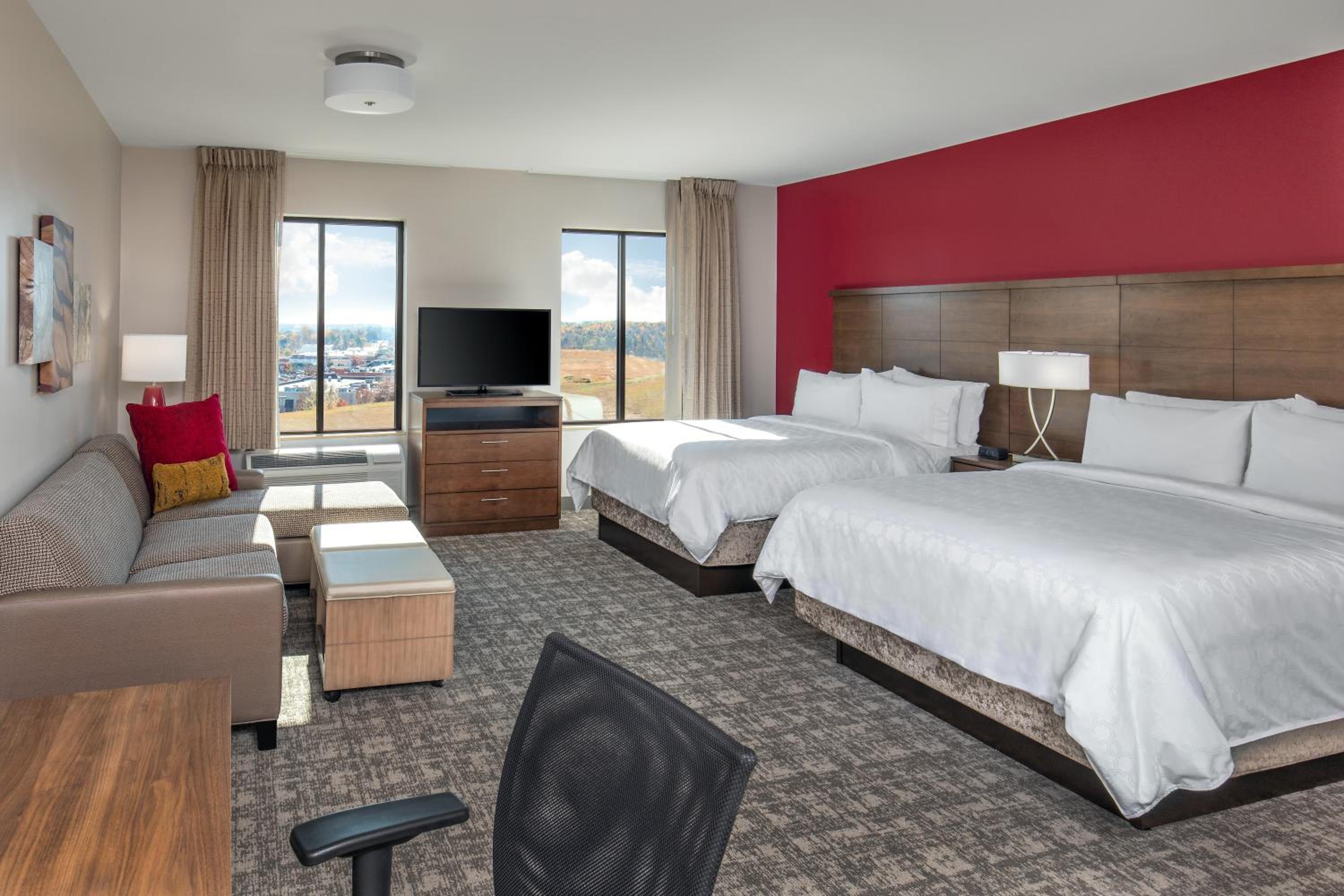One-Bedroom King Suite - Photo 14