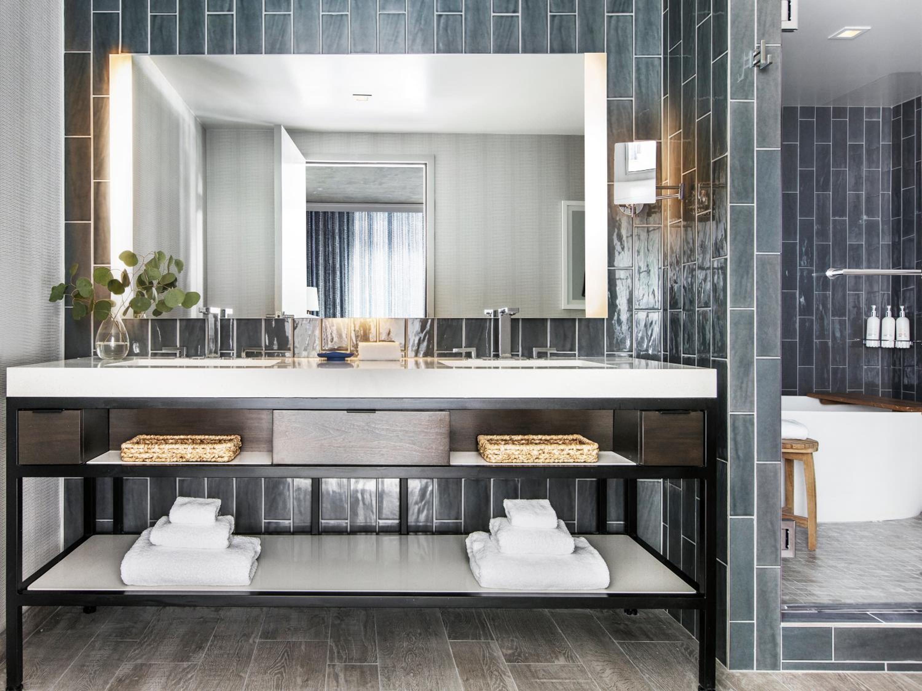 San Jacinto Suite