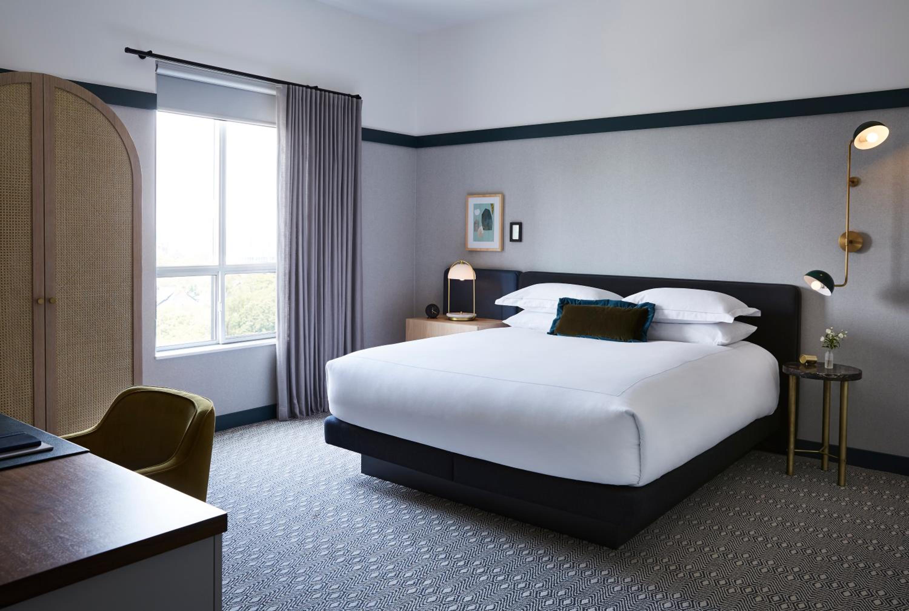 Premium King Room - High Floor - Photo 7