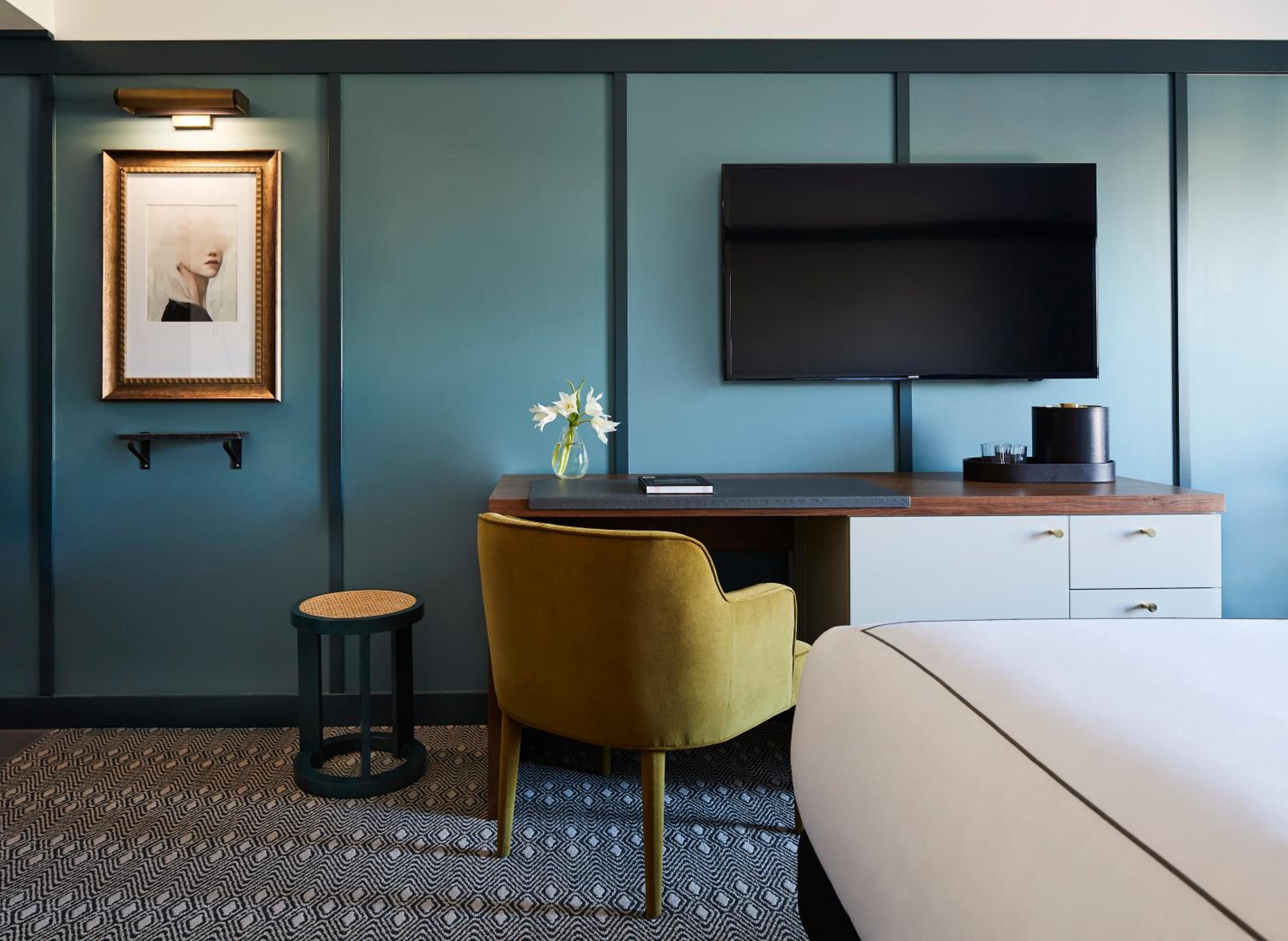 Premium King Room - High Floor - Photo 4