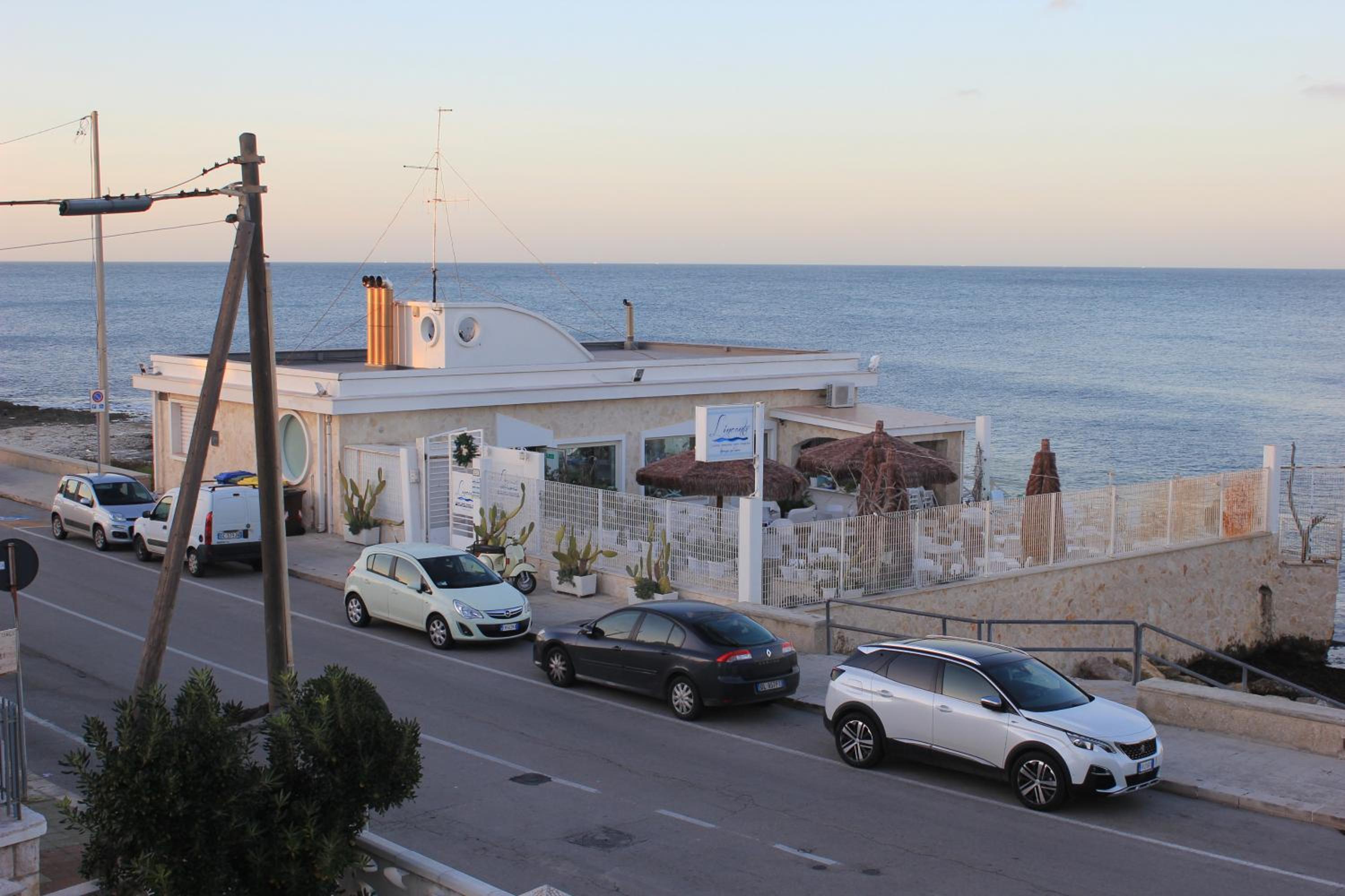 Deluxe Double Room with Sea View - Photo 15