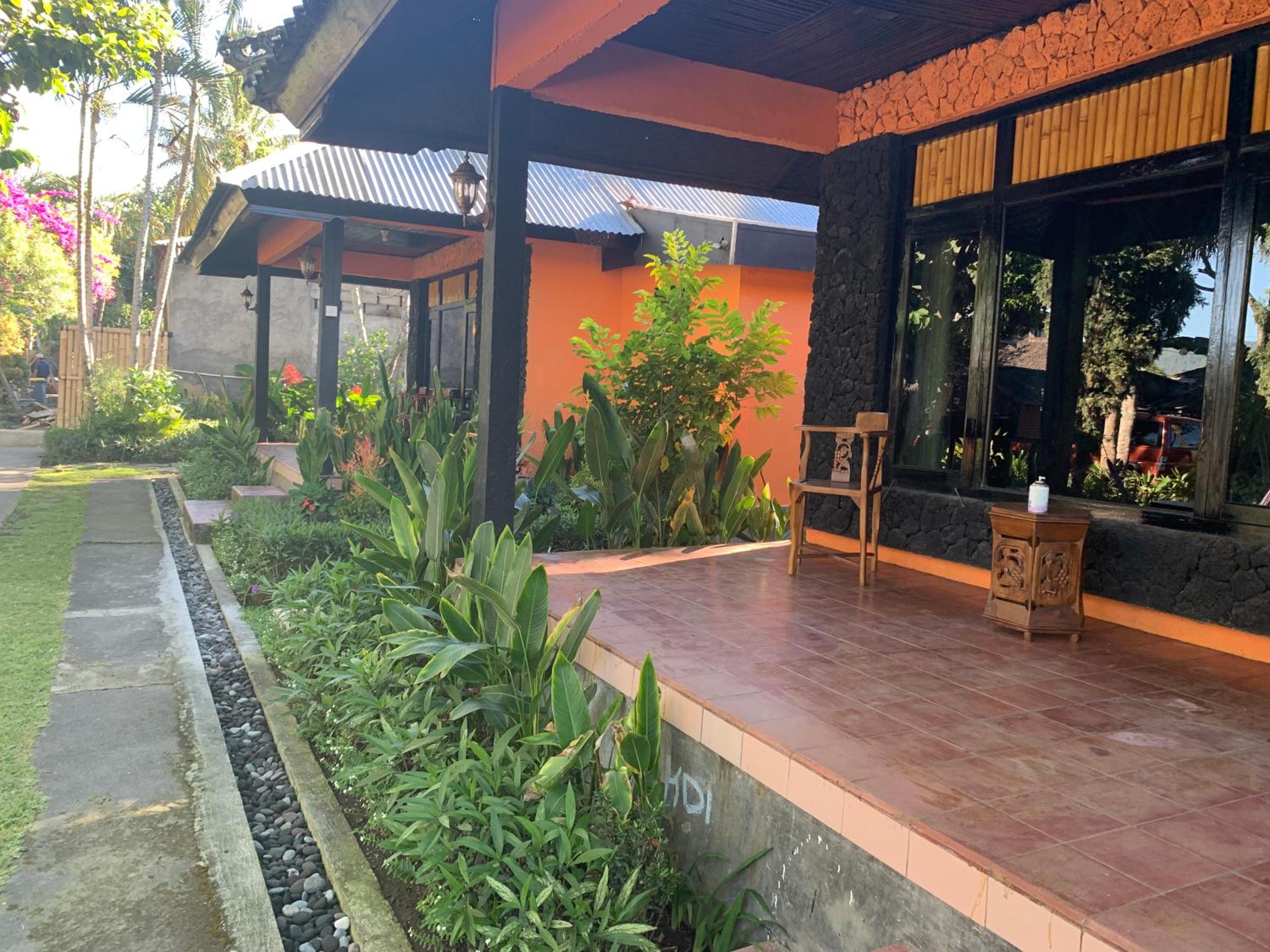 Bungalow with Garden View - Photo 46