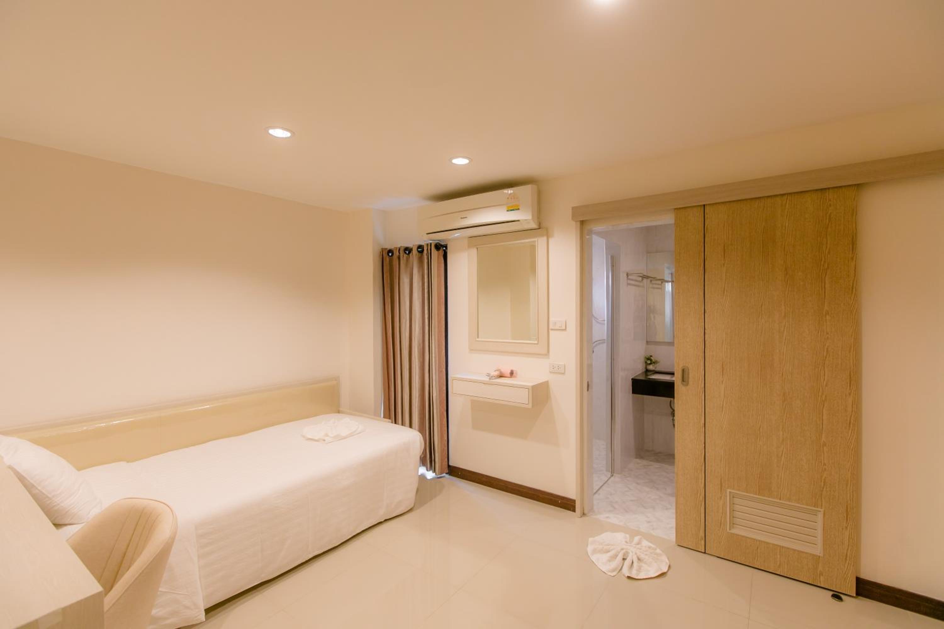 Grand Deluxe Triple  - Photo 10