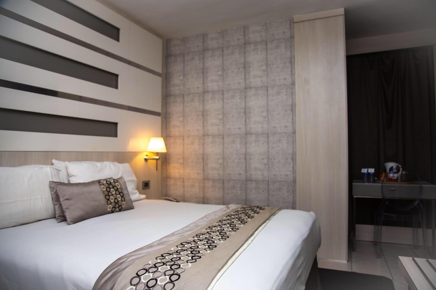 Deluxe Double Room photo 2