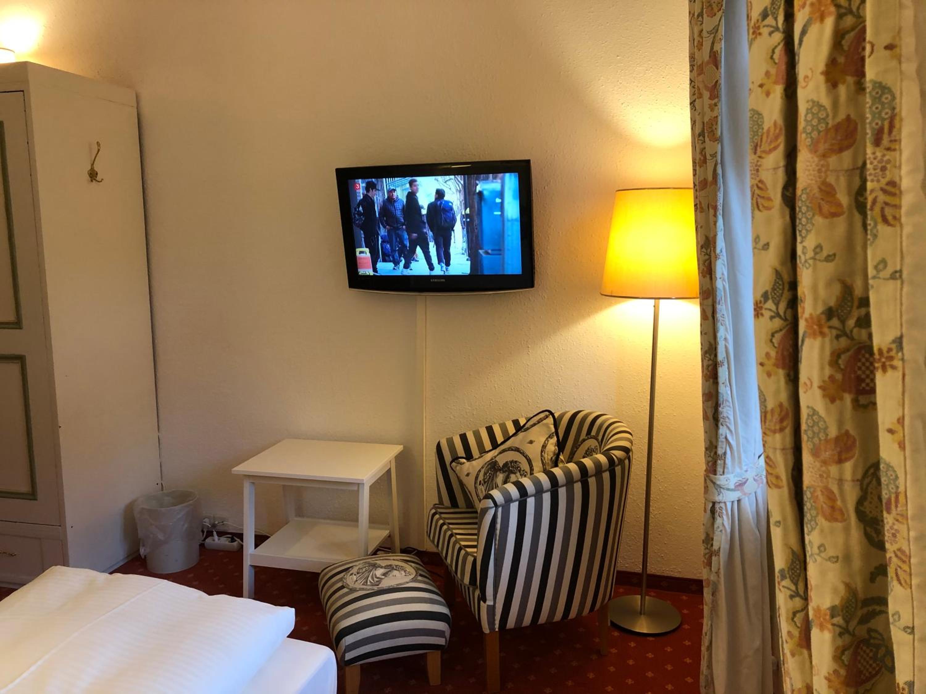 Single Room photo 2