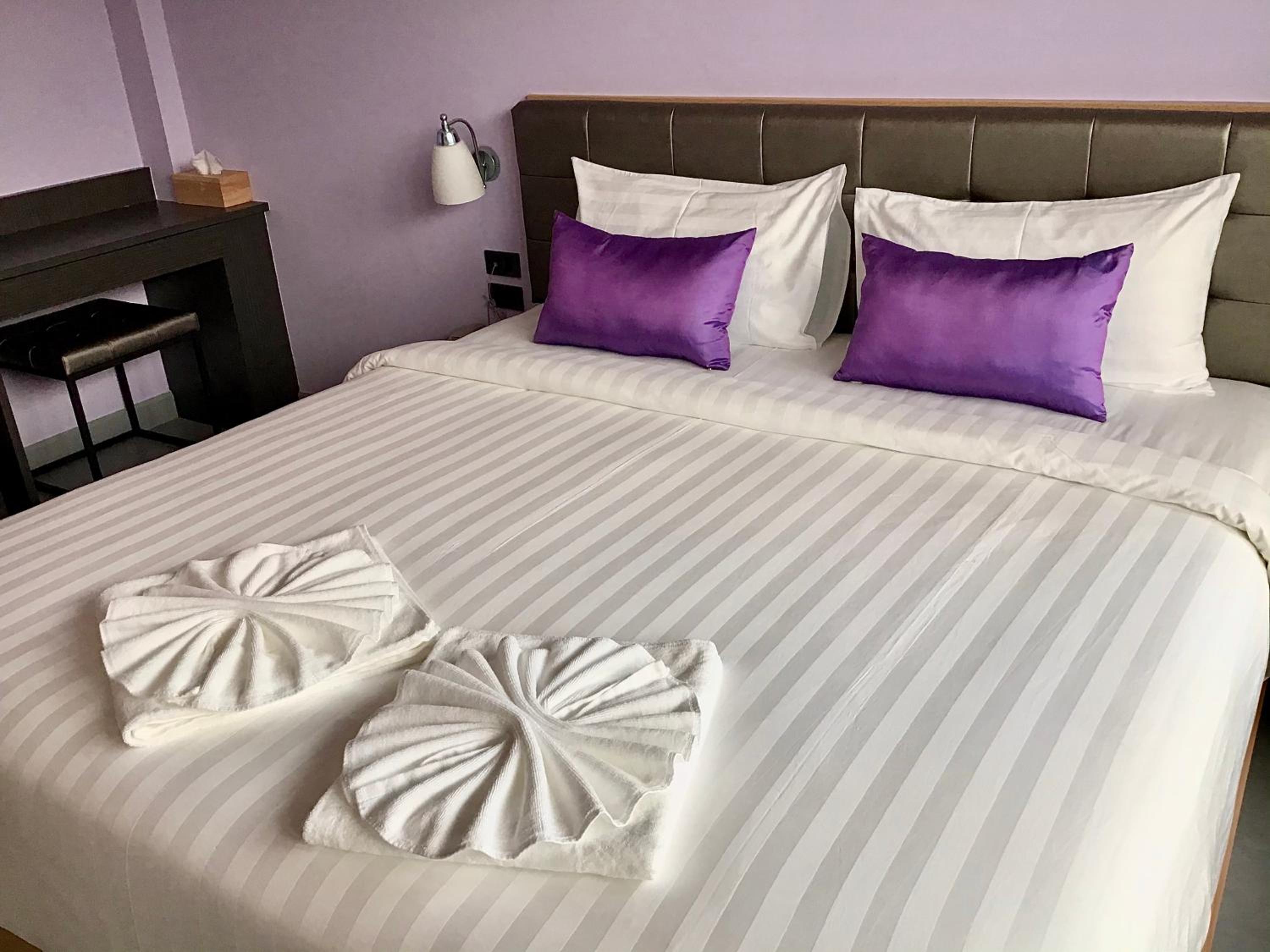 Large Double Room photo 3