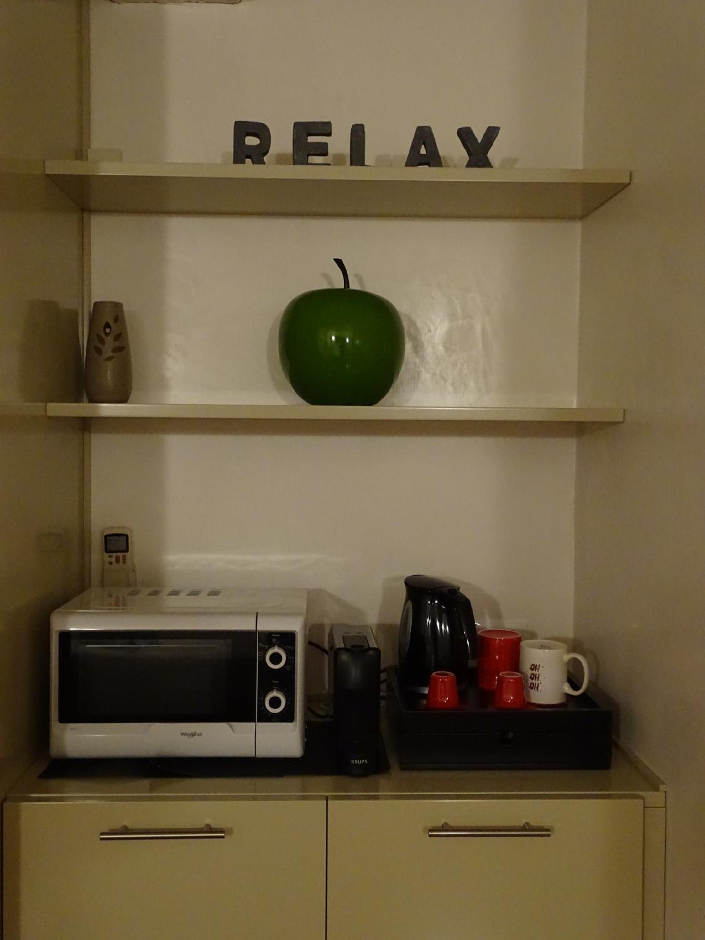 Deluxe Suite - Photo 11