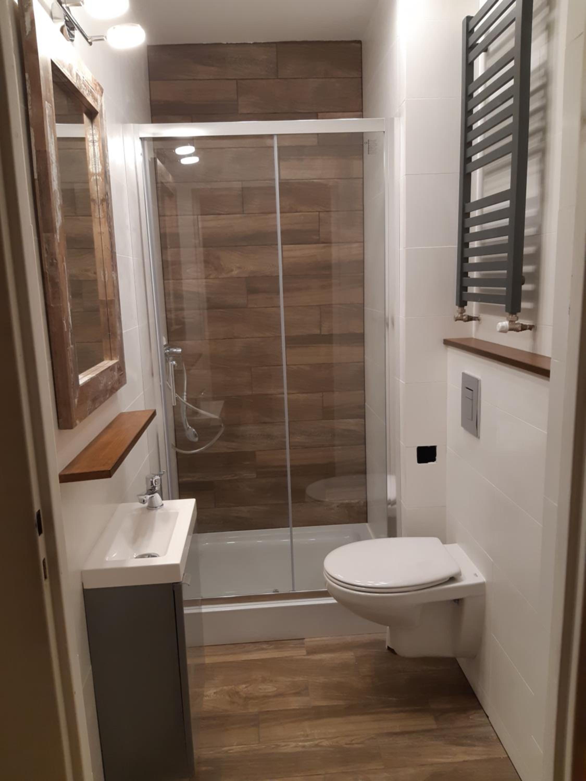 Deluxe Double Room with Balcony - Photo 4