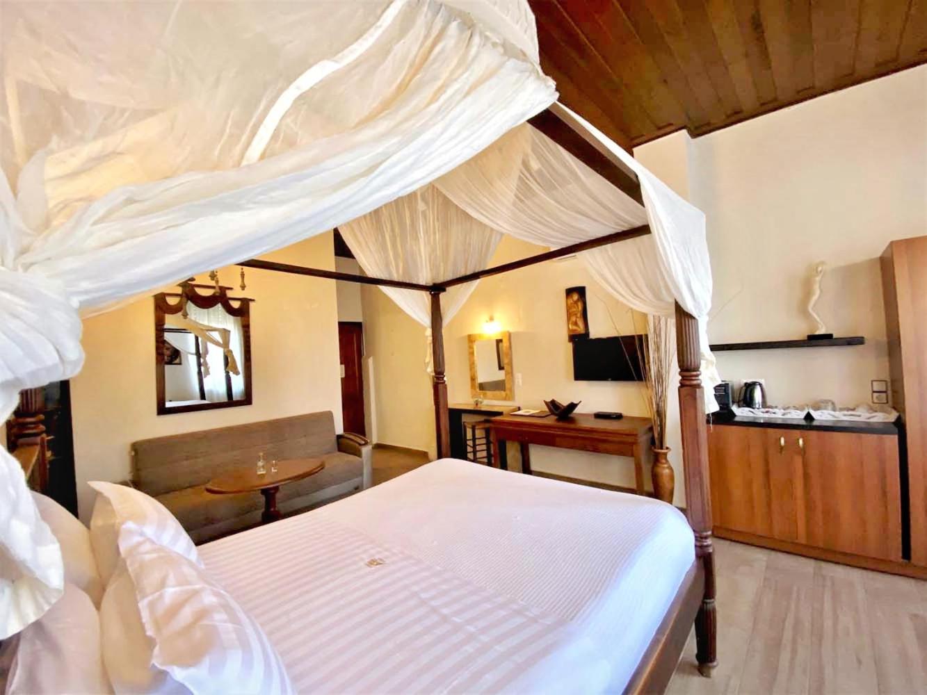 Junior Suite - Photo 25
