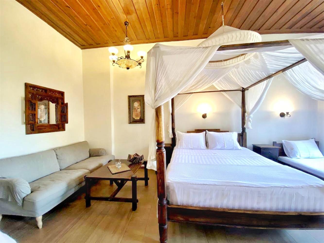 Junior Suite - Photo 26