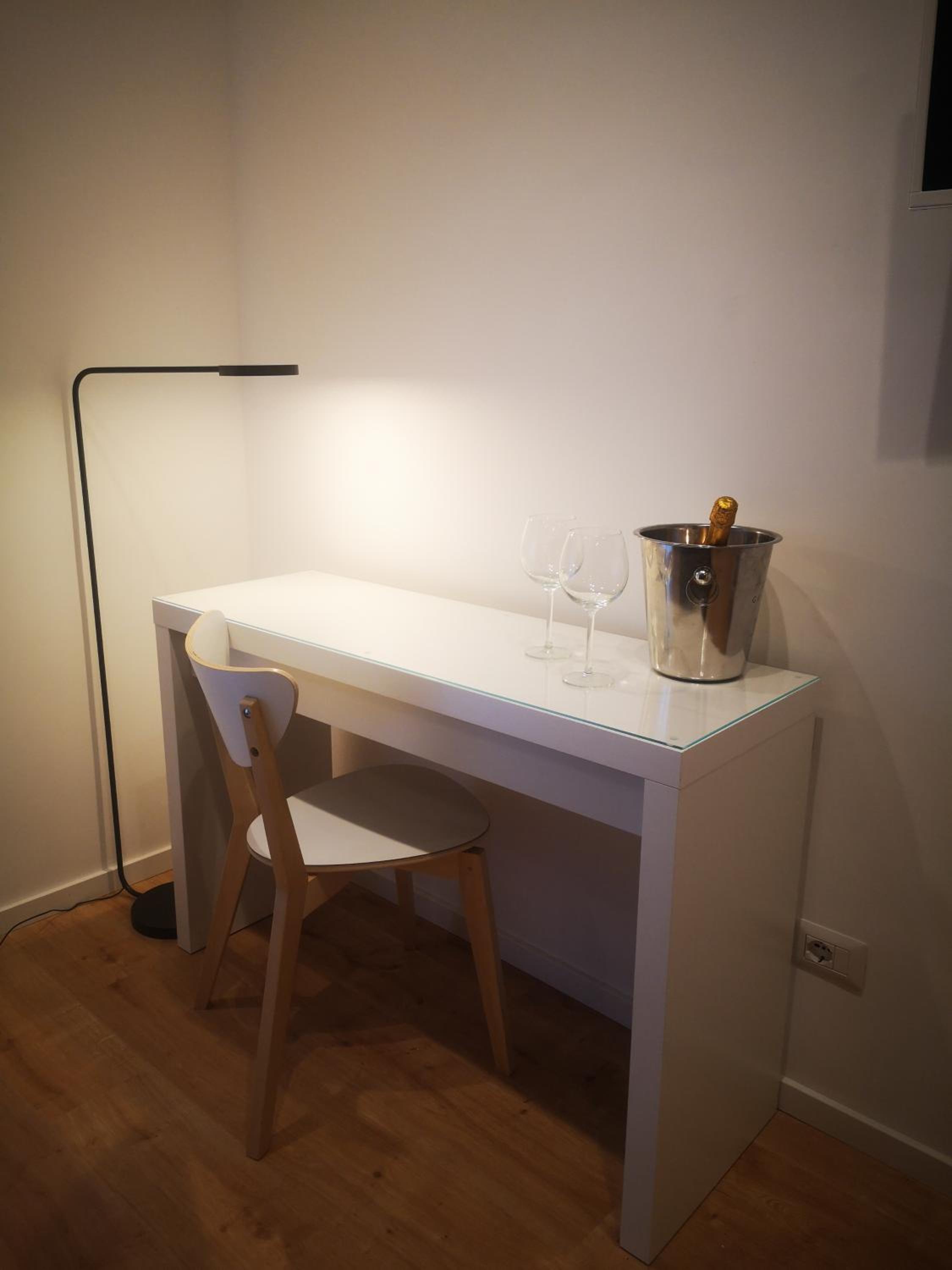 Double Room with Terrace - Photo 8