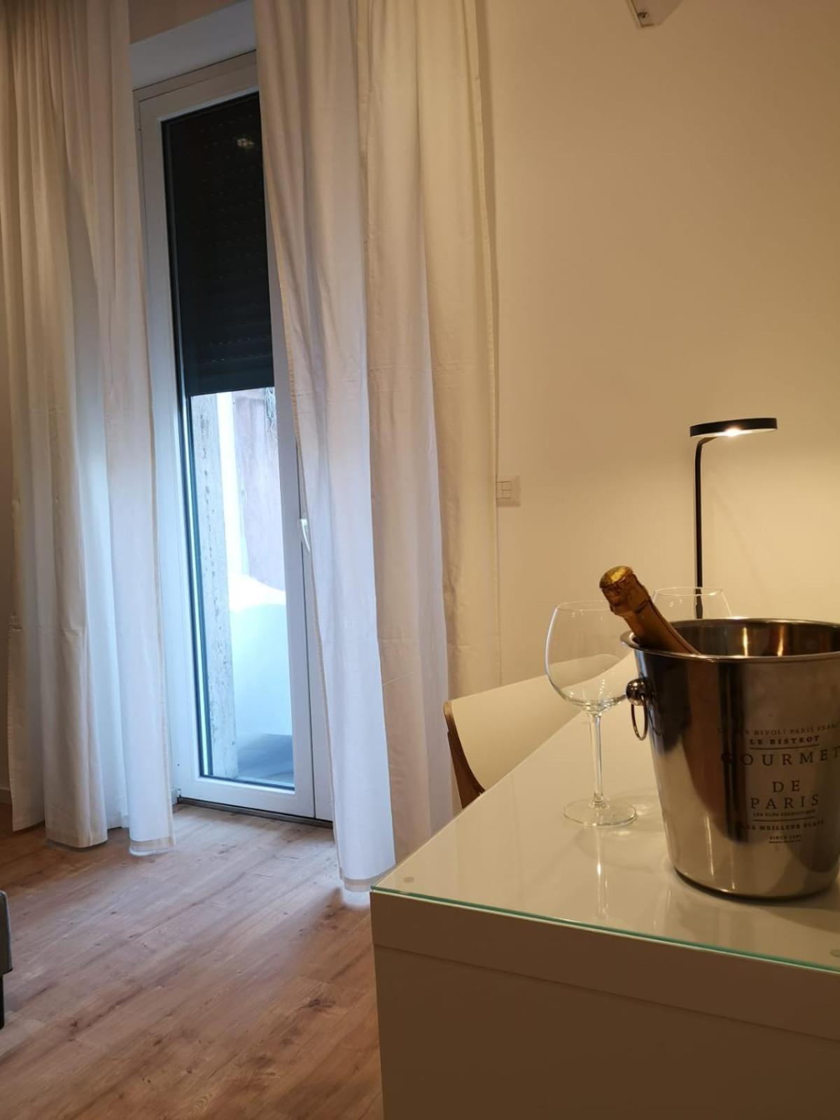 Double Room with Terrace - Photo 7