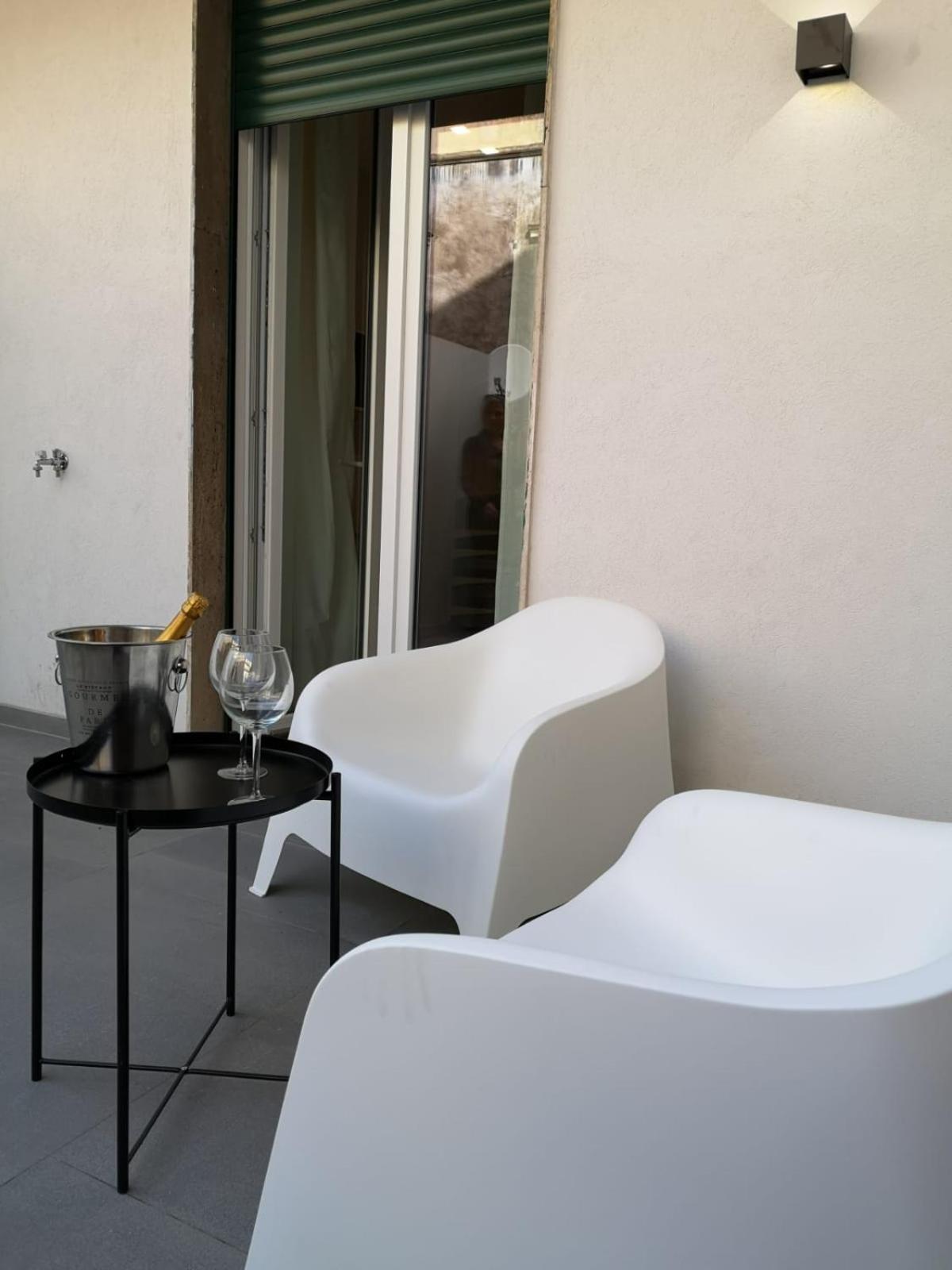Double Room with Terrace - Photo 18