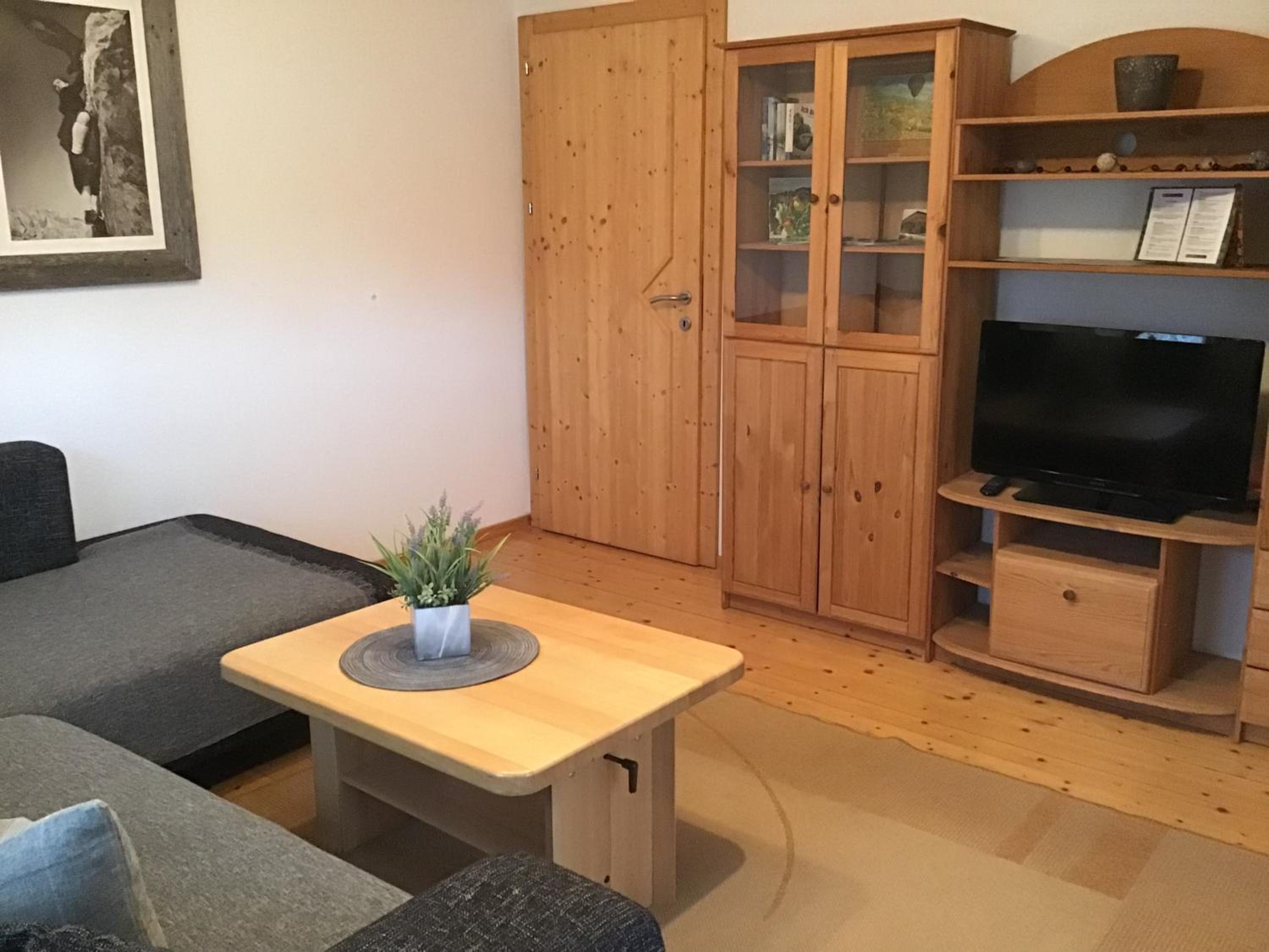 One-Bedroom Apartment with Balcony photo 3