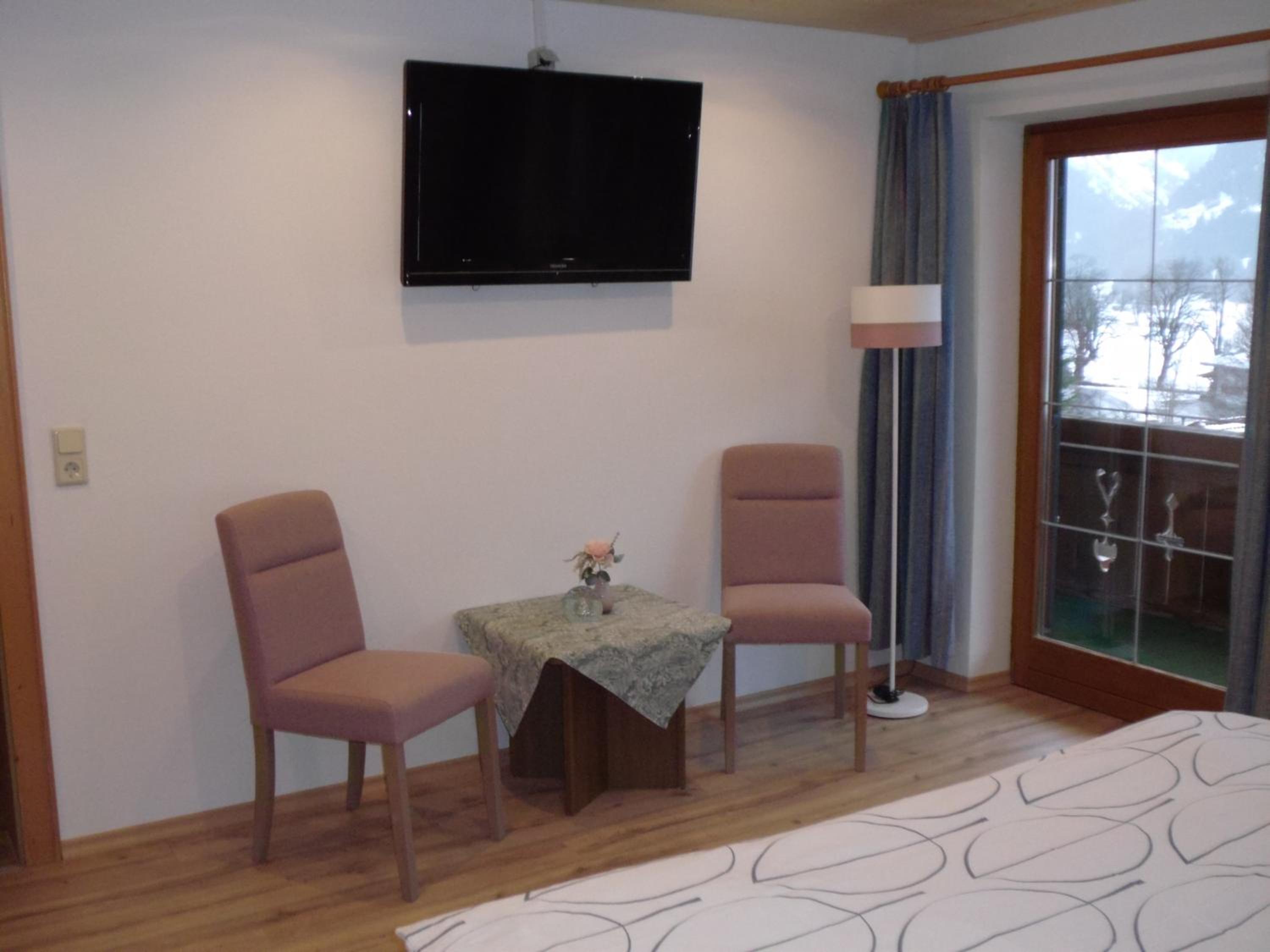 Apartment with Mountain View photo 3