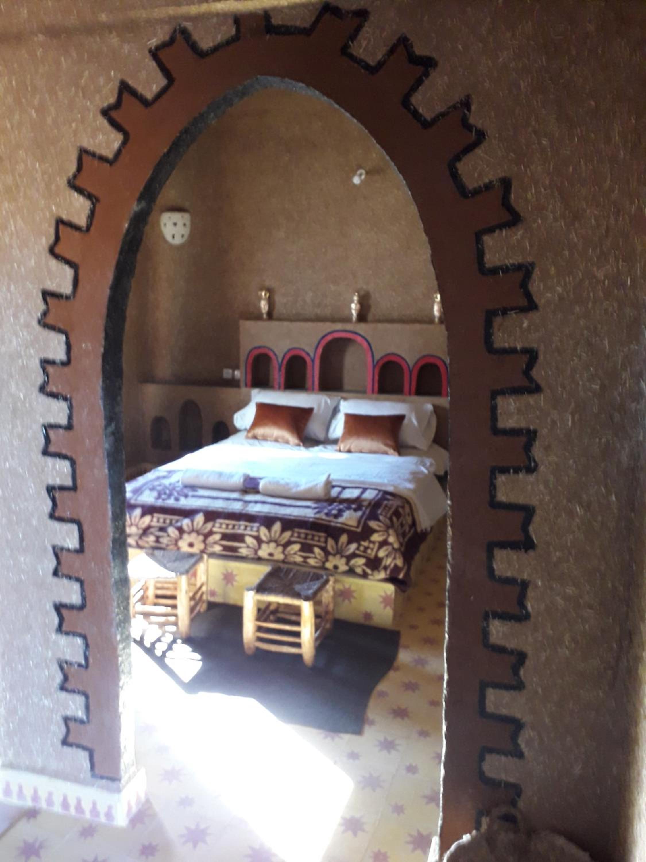Double Room with Private Bathroom - Photo 2