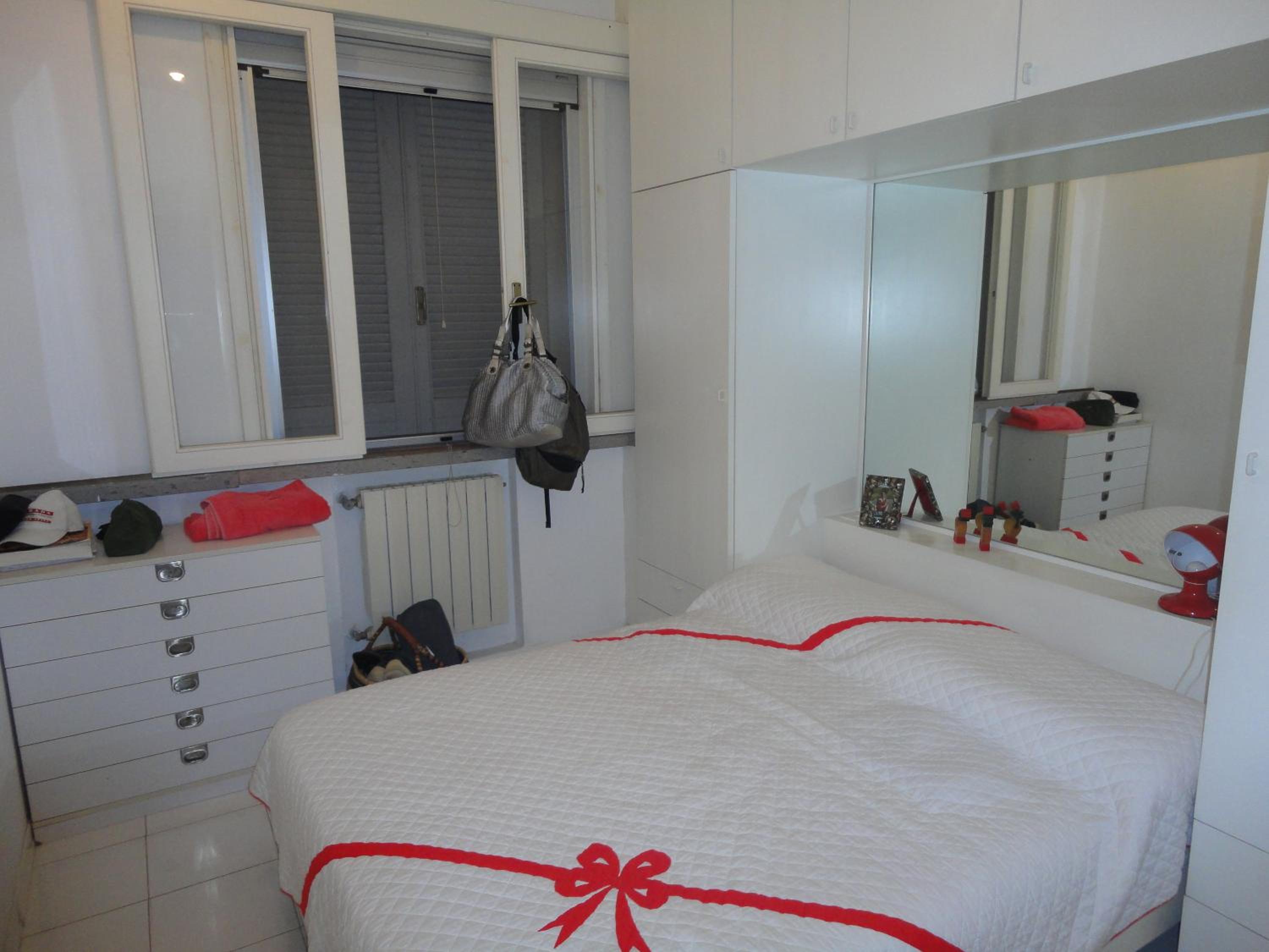 Two-Bedroom Apartment - Split Level photo 1