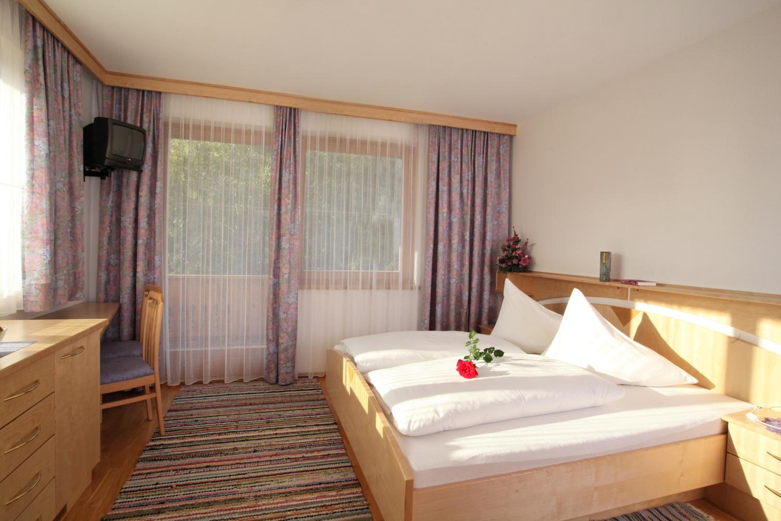Double Room with Balcony photo 2