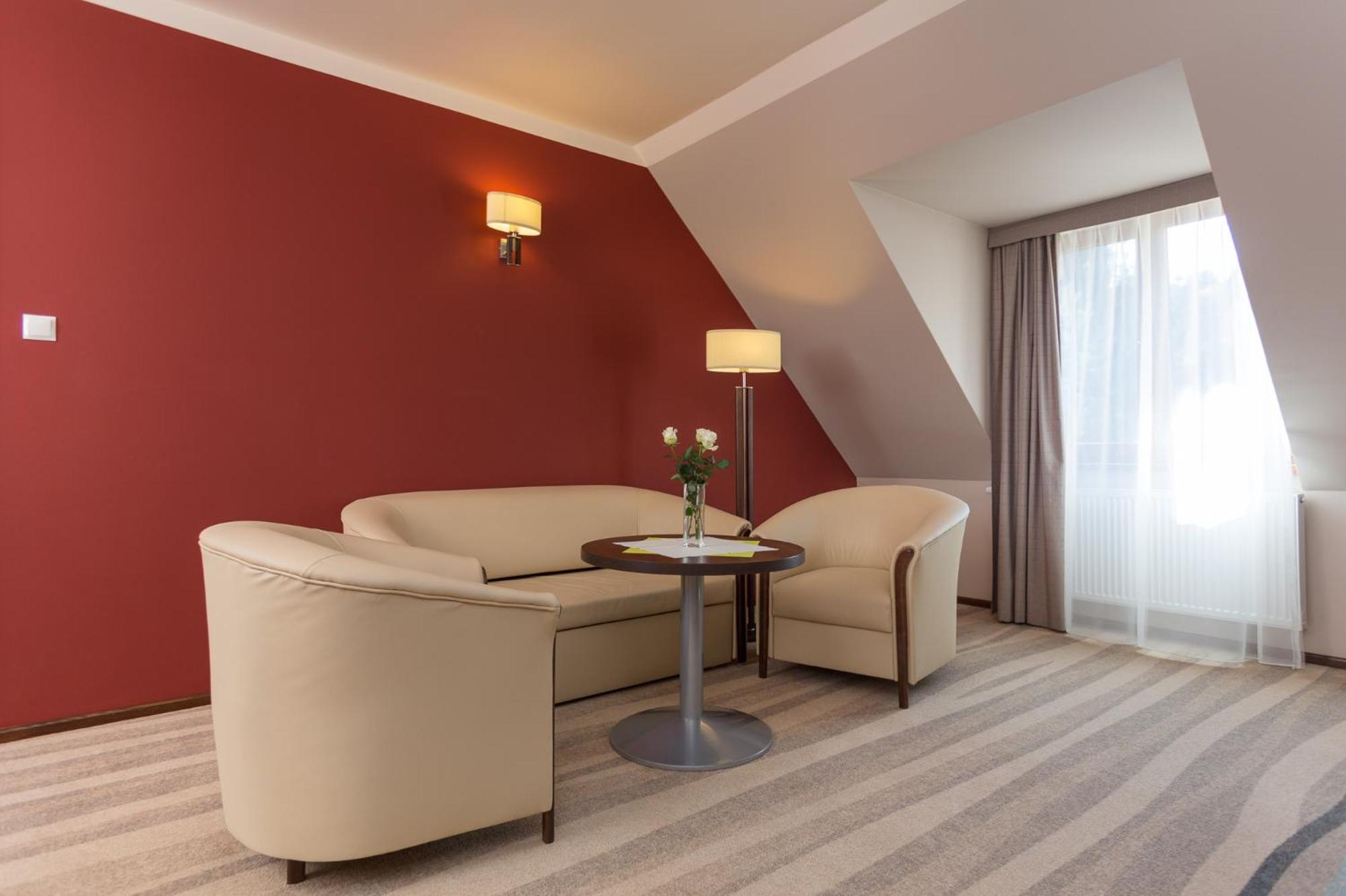 One-Bedroom Suite photo 3