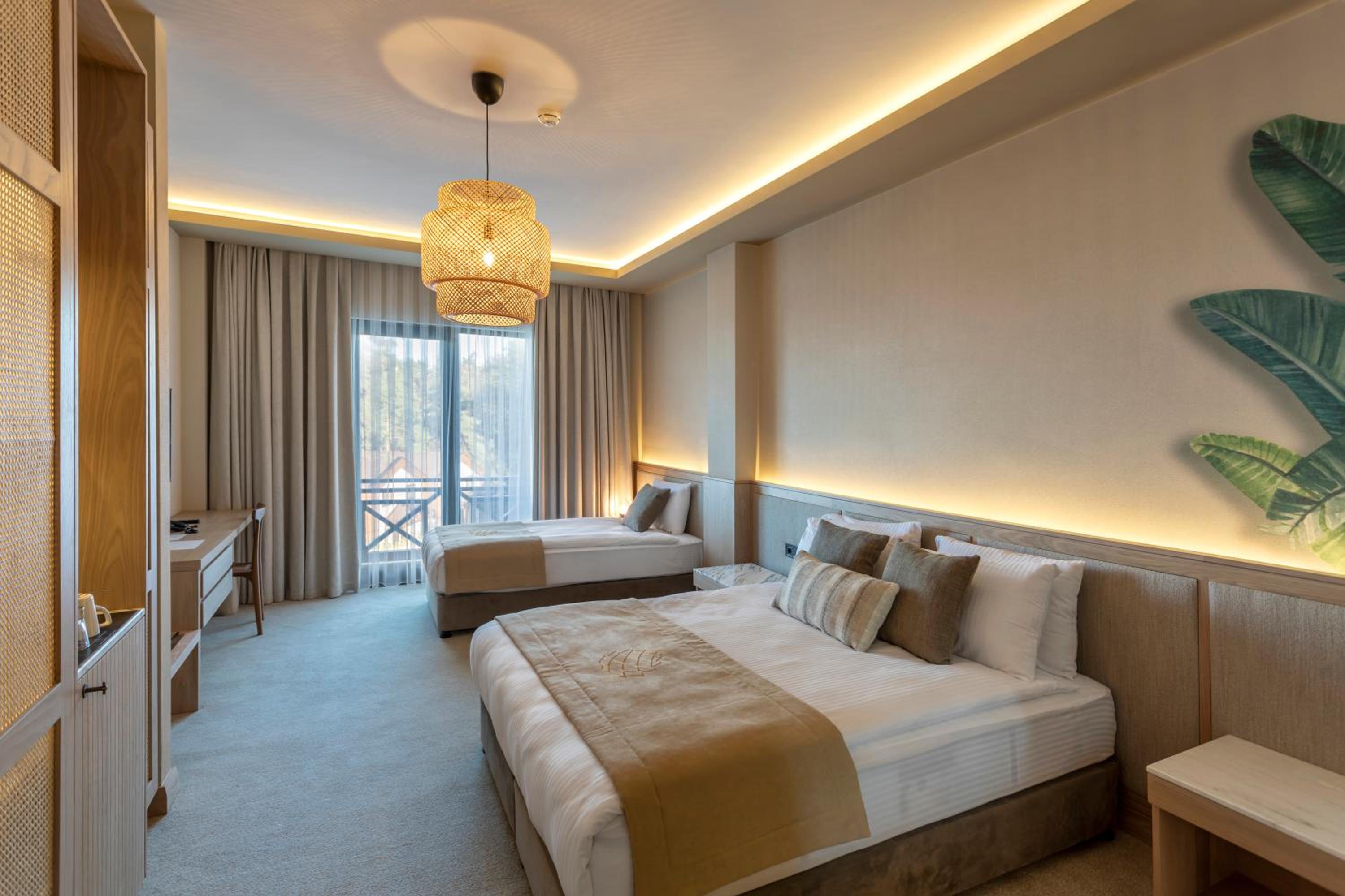 Deluxe Triple Room with Sea View