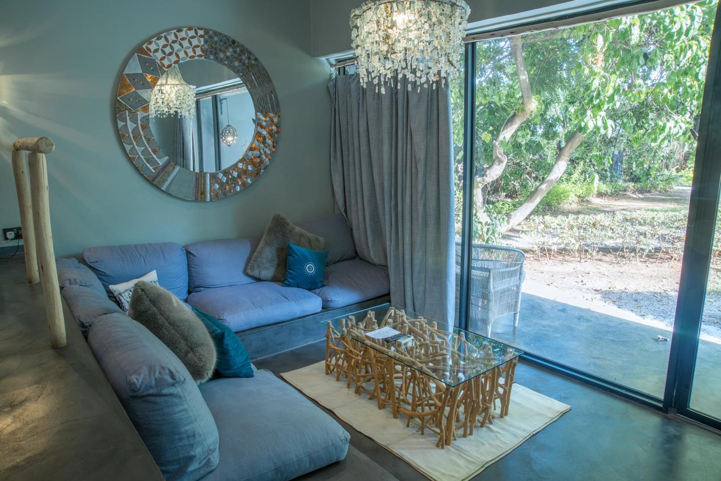 Queen Room with Garden View photo 3