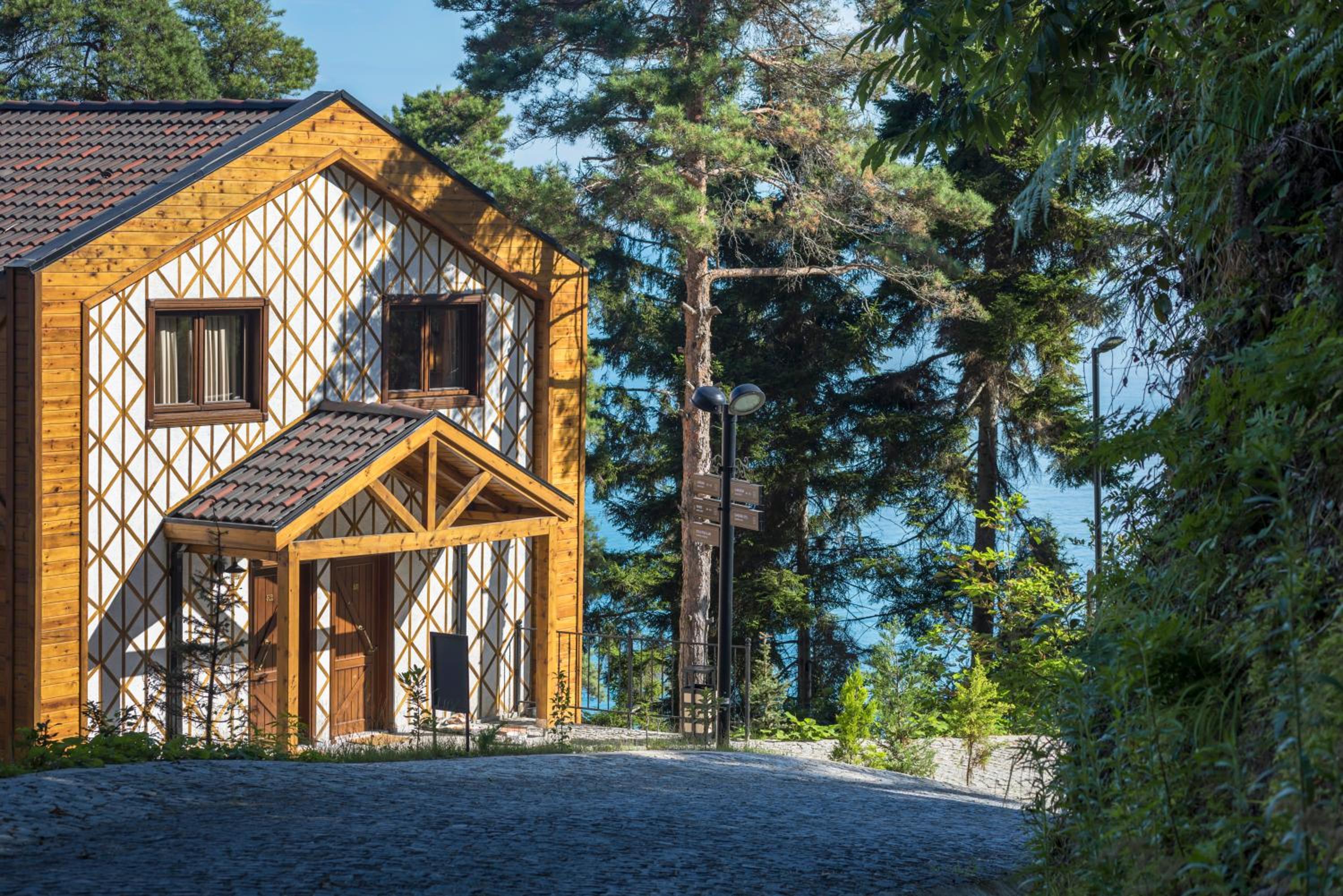 Duplex Bungalow with Balcony and Sea View - Photo 9