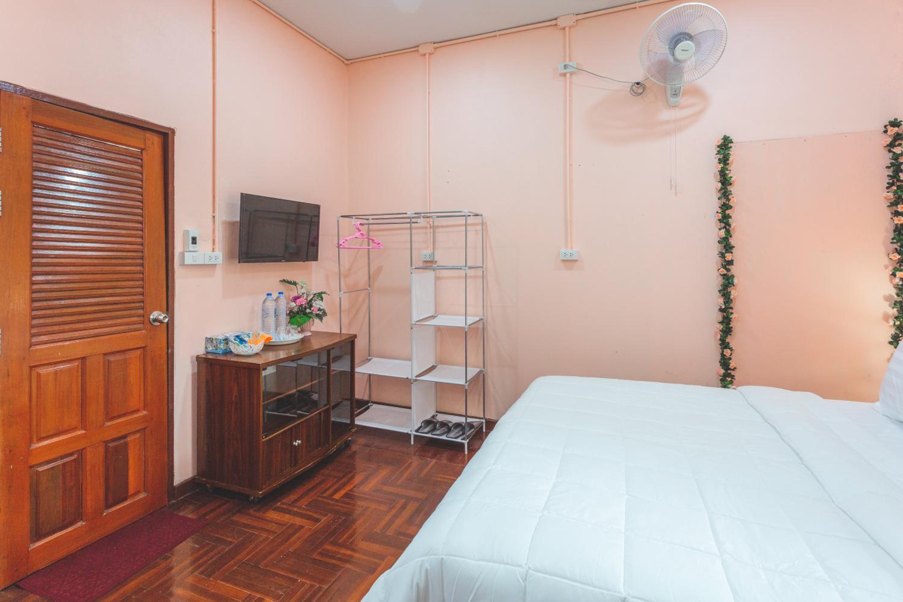 King Room with Balcony photo 2