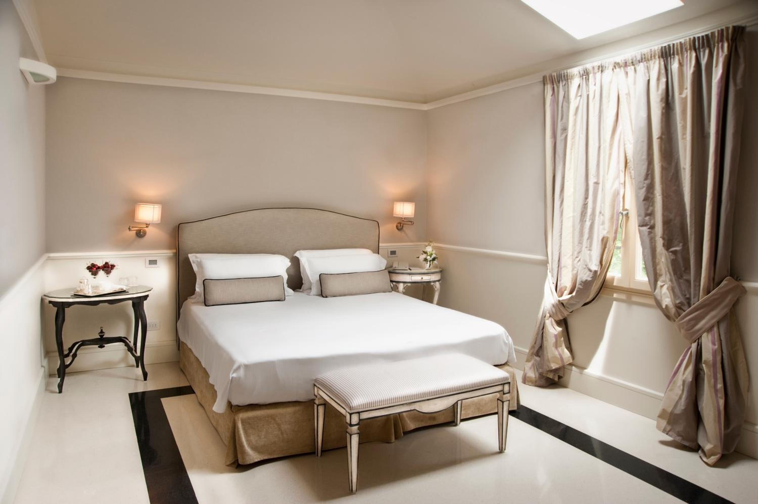 Superior Double or Twin Room - Photo 3