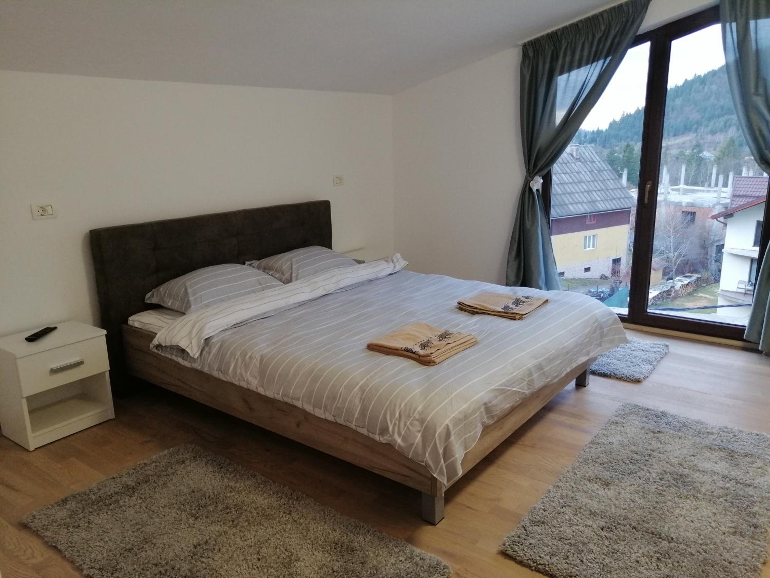 Double Room with Private Bathroom photo 3
