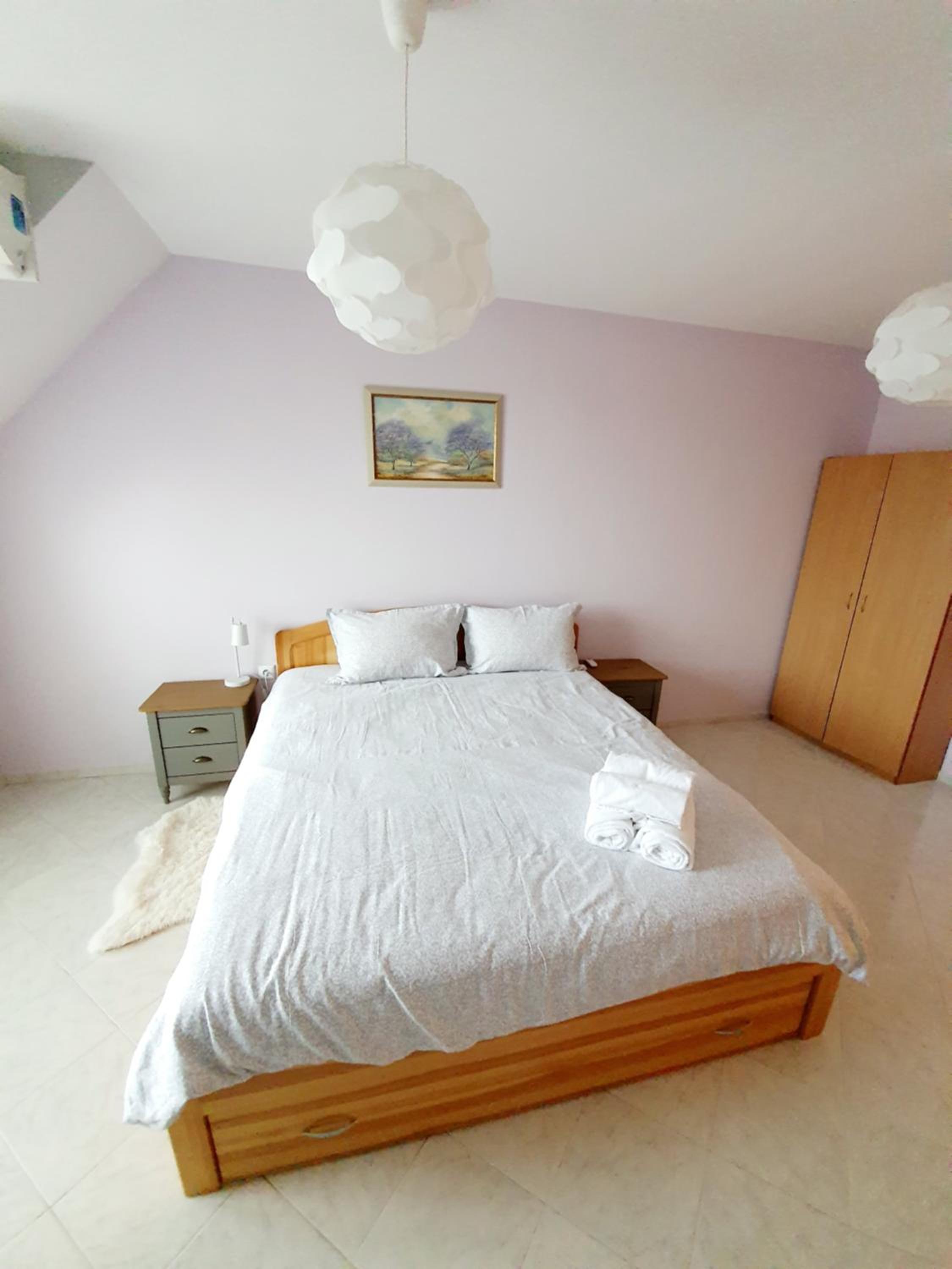 Two-Bedroom Apartment - Photo 9