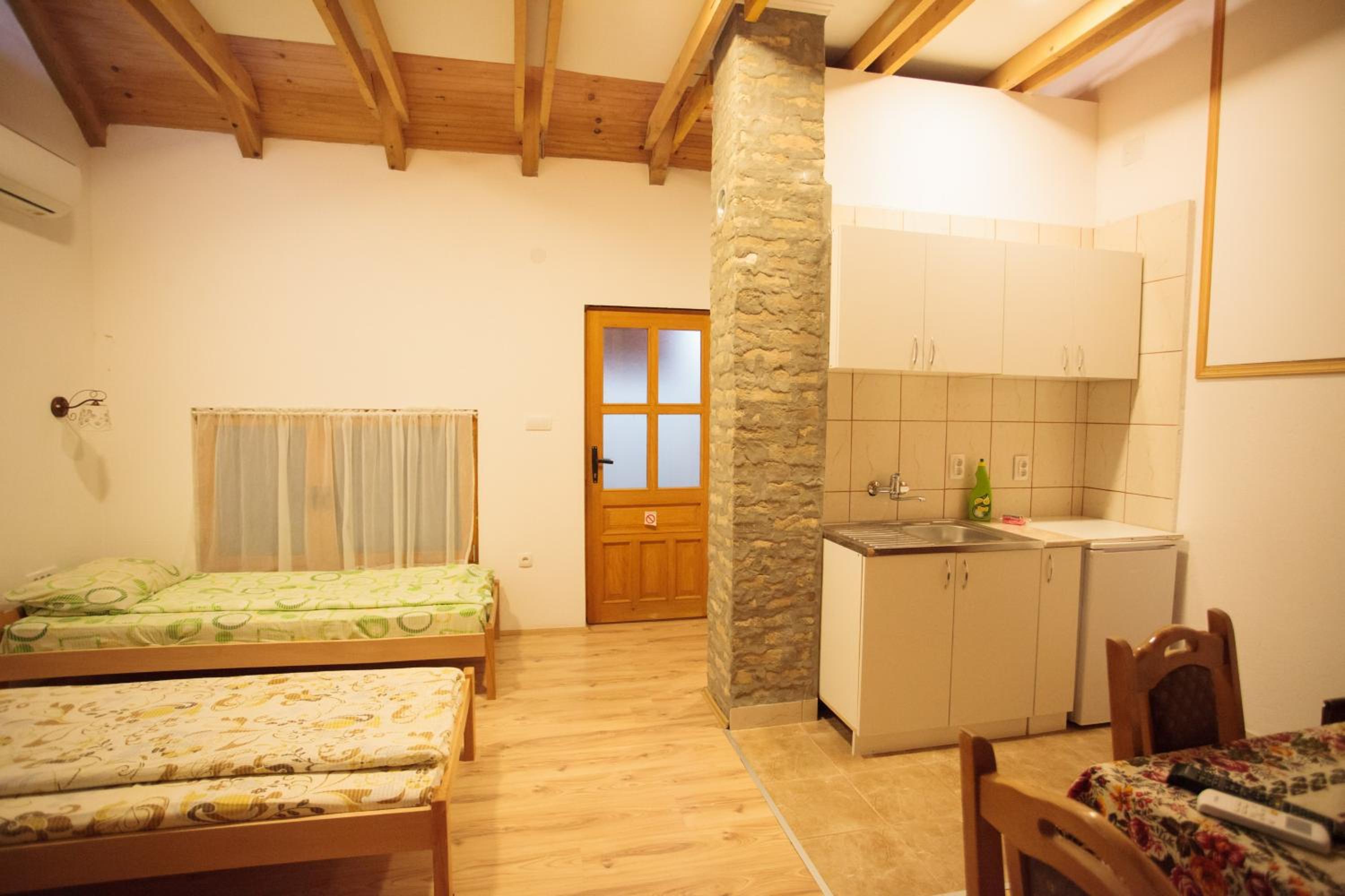 Studio Apartment photo 3