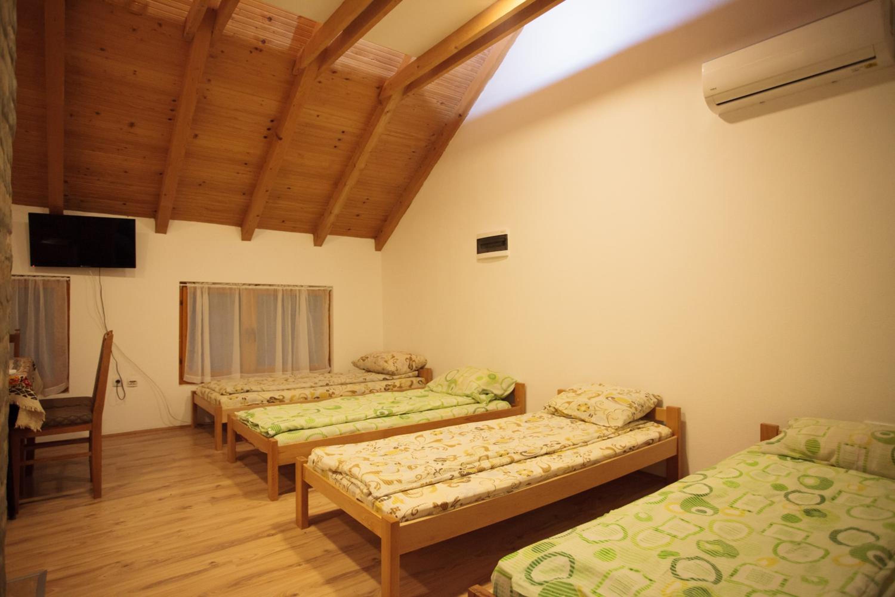 Studio Apartment photo 1