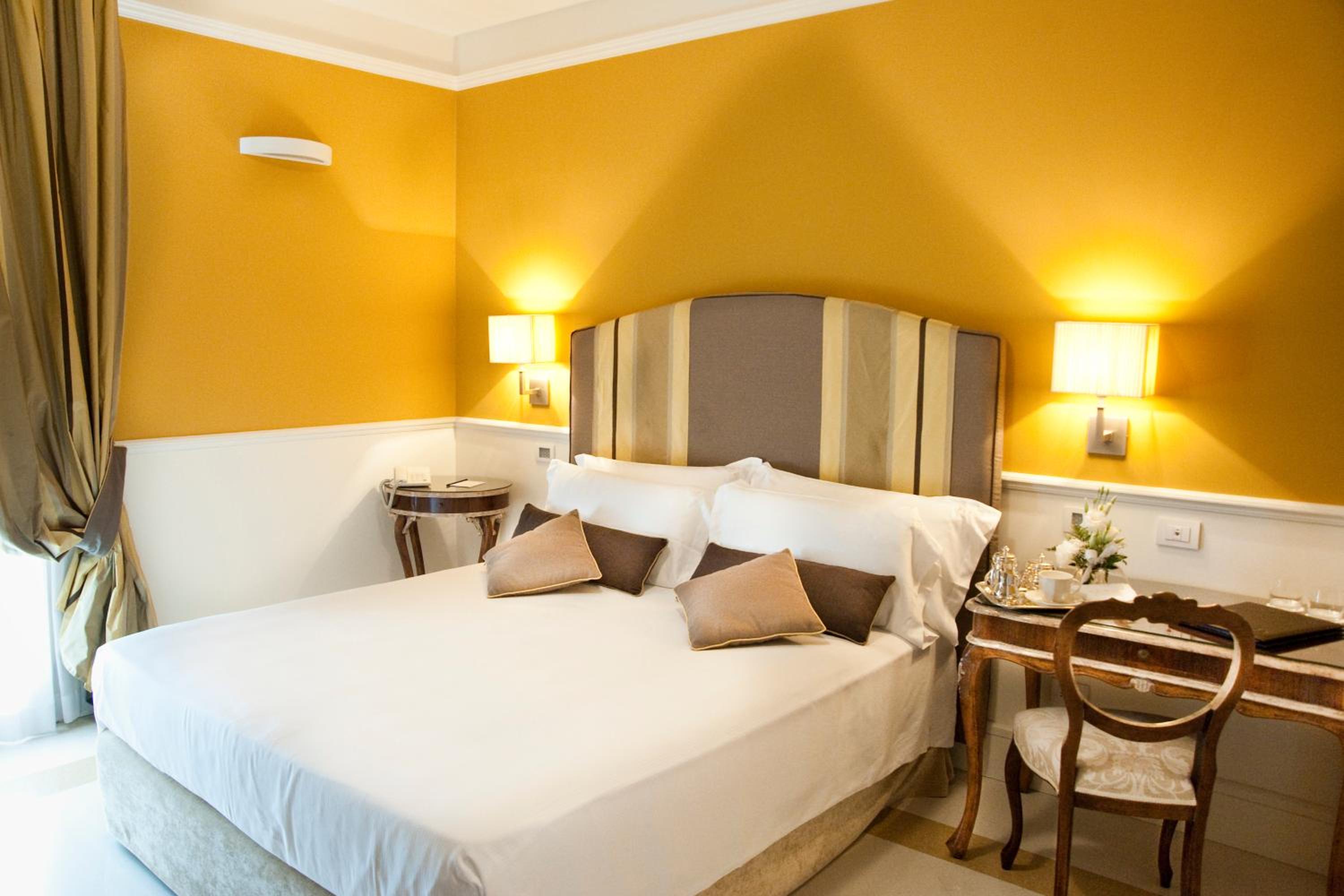 Superior Double or Twin Room - Photo 2