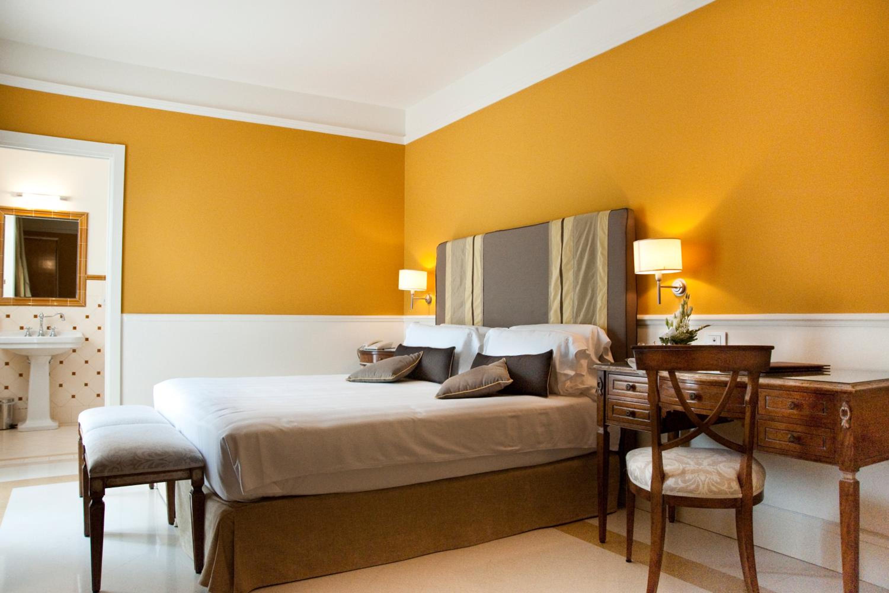 Superior Double or Twin Room - Photo 4