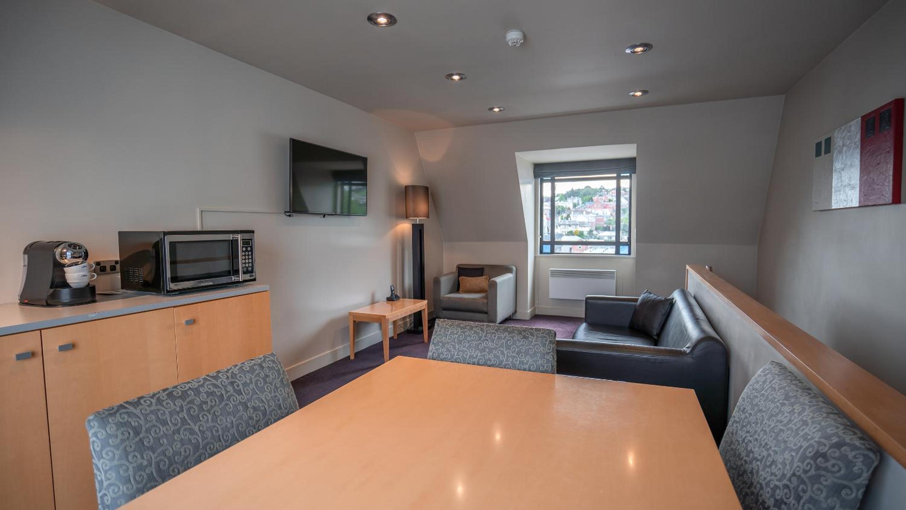 Tower King Suite - Photo 1