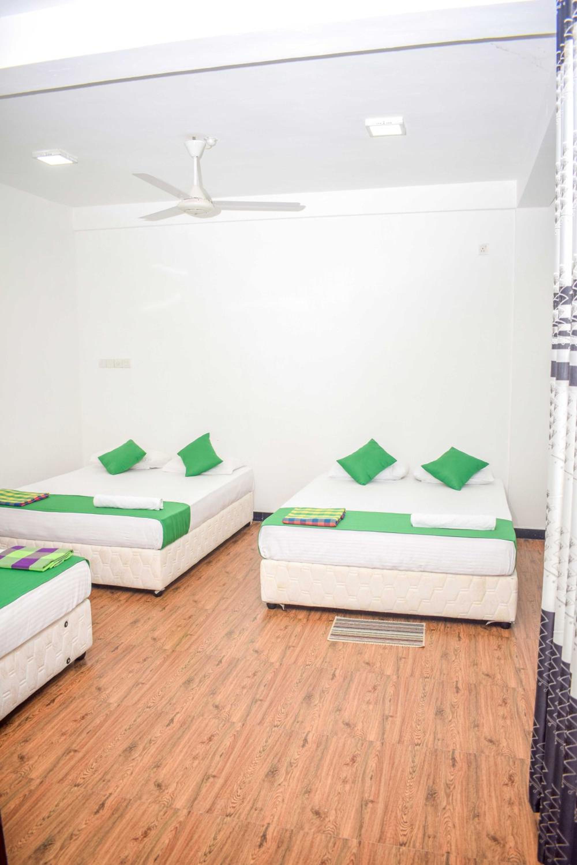 Deluxe Family Suite photo 1