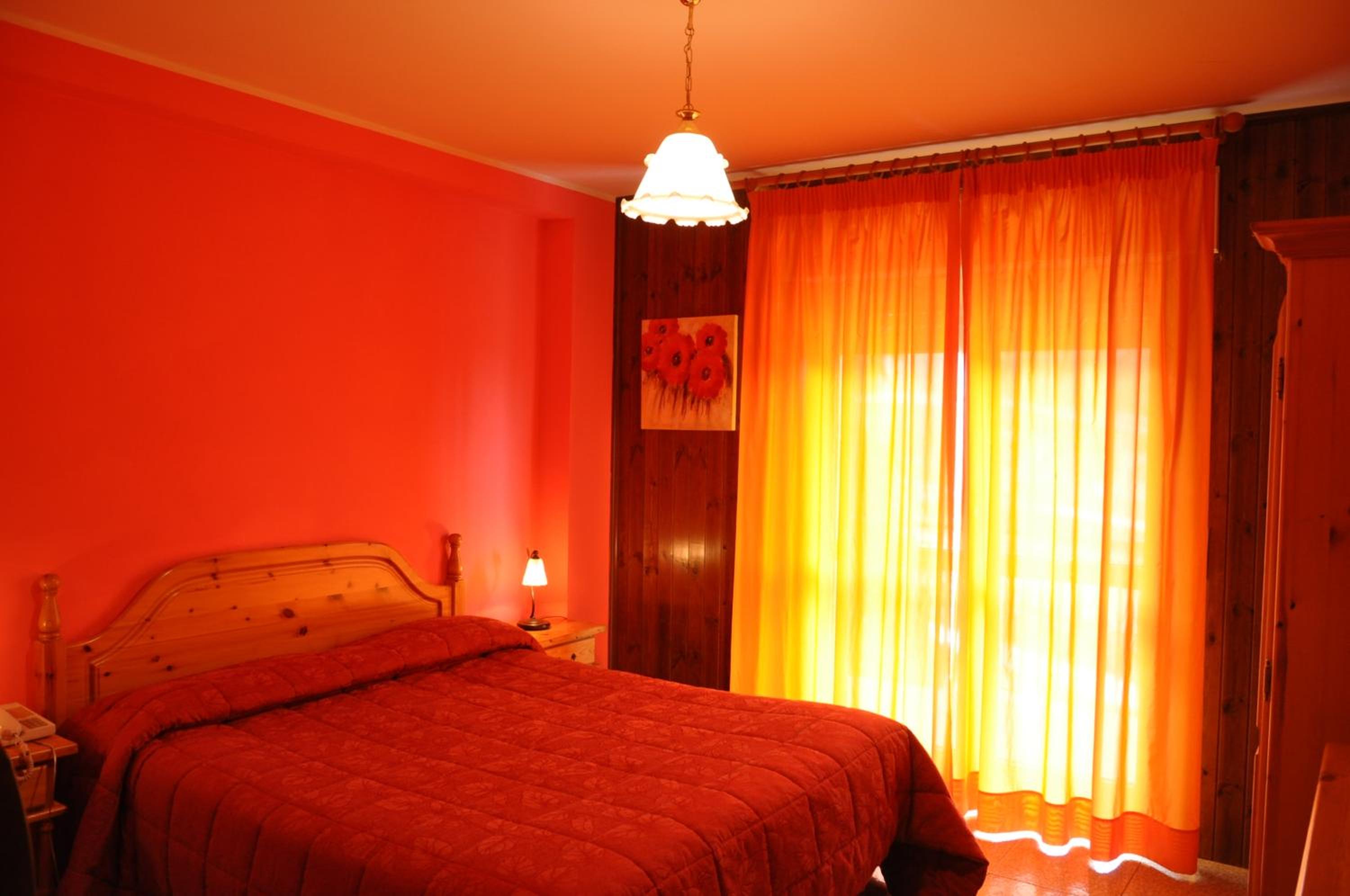 Double or Twin Room - Photo 5