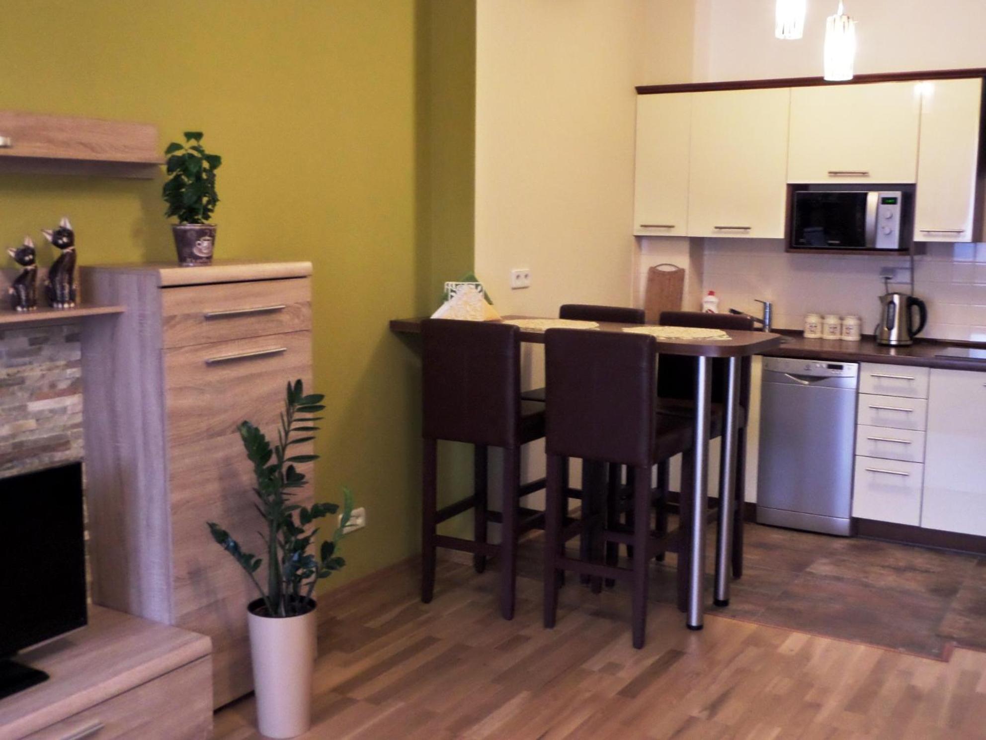 Apartment - Photo 20