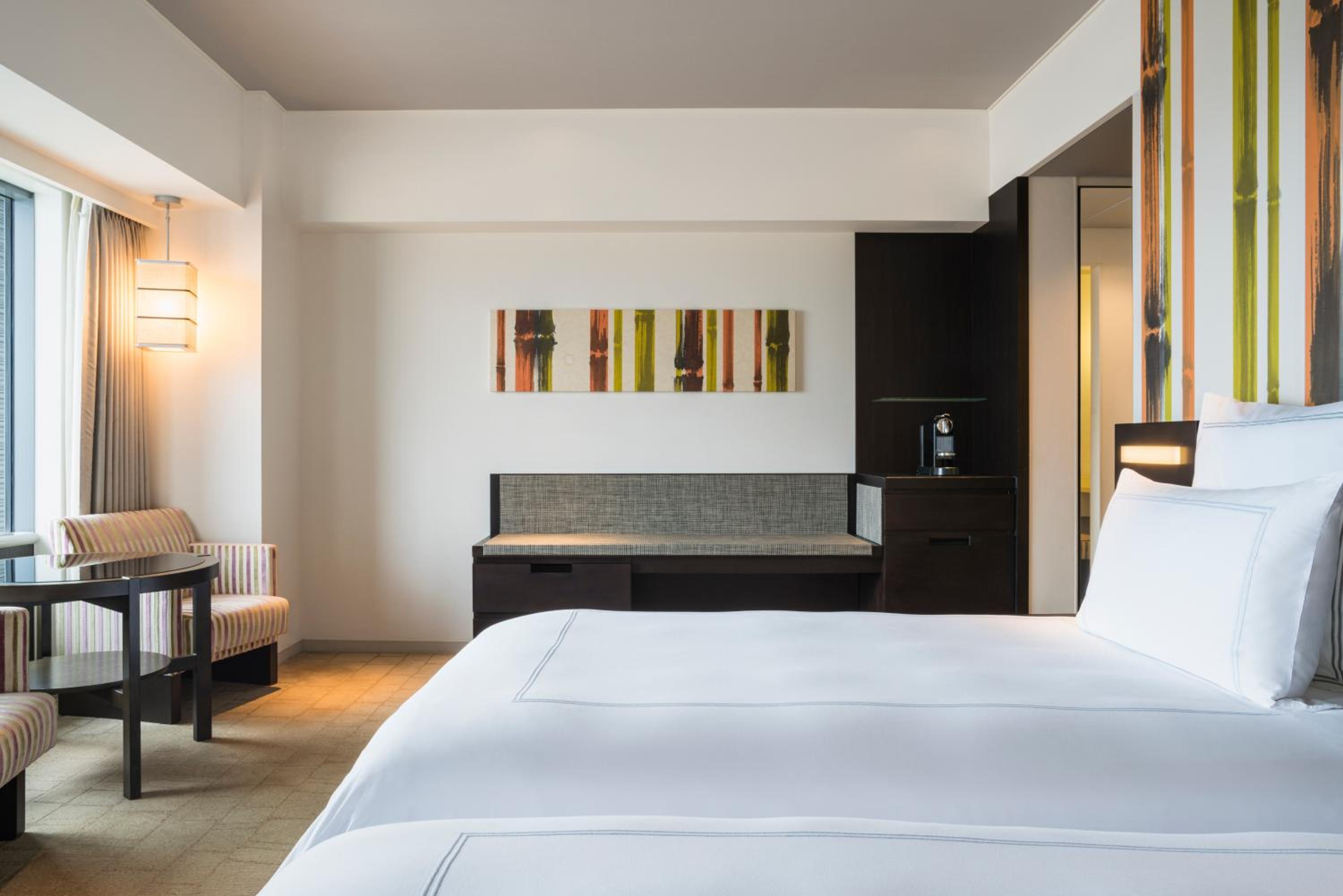 Swiss Advantage Twin Room - Photo 4