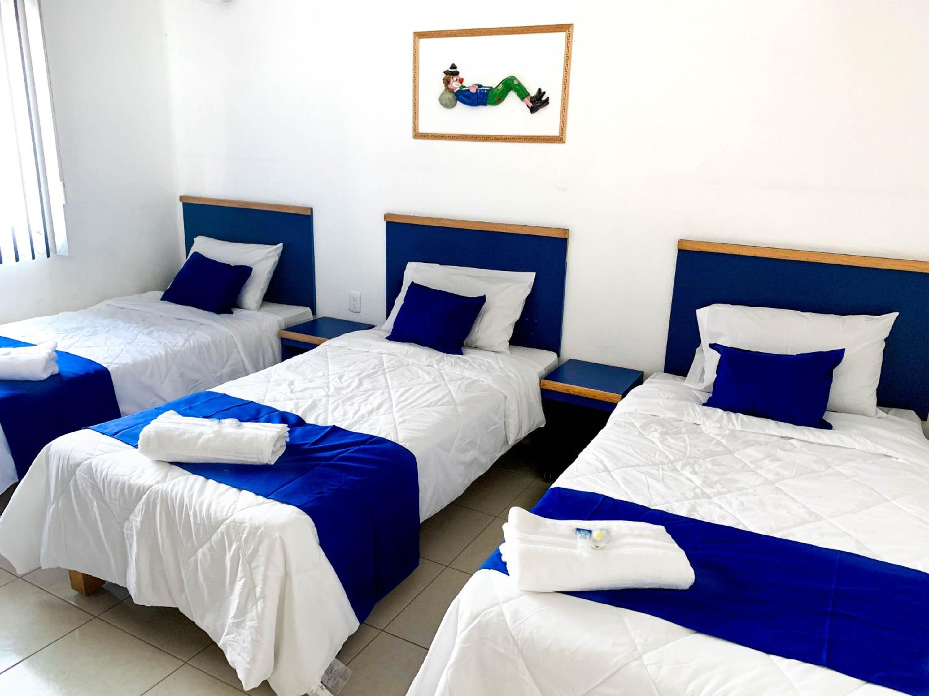 Standard Triple Room - Photo 1
